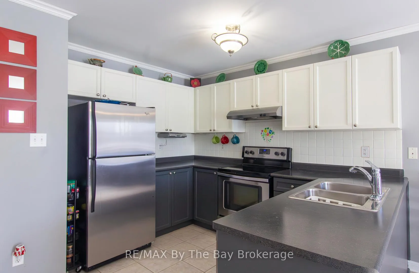 Photo 4 of 70 Rose Valley Way, Wasaga Beach — HOMEH