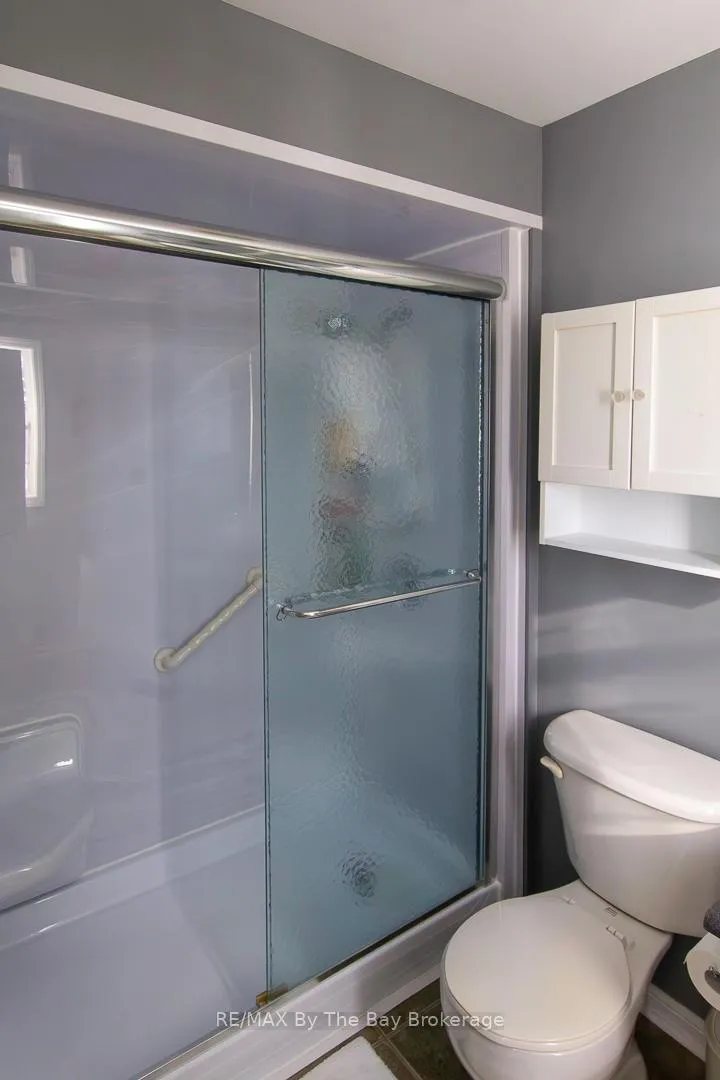 Photo 18 of 70 Rose Valley Way, Wasaga Beach — HOMEH
