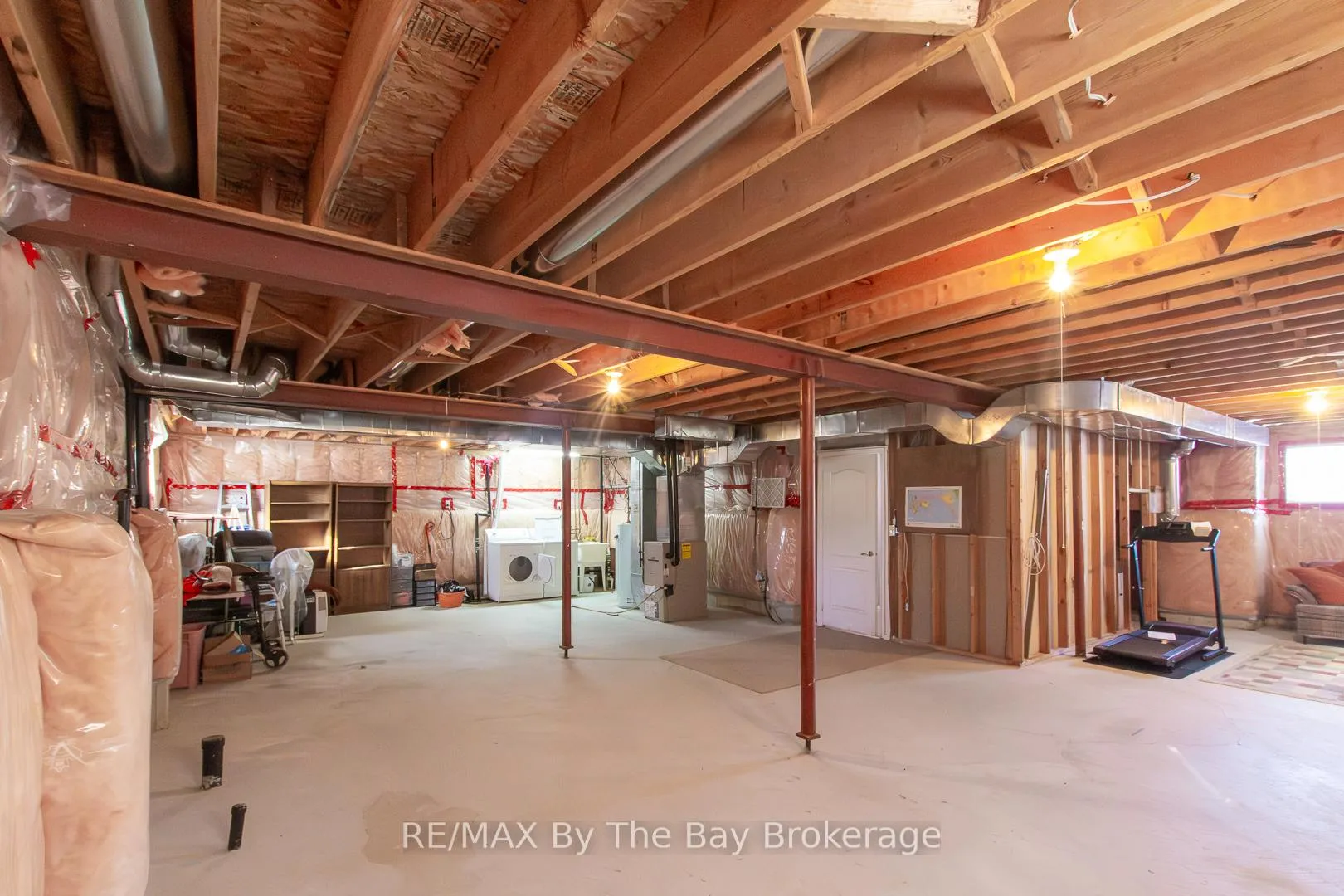 Photo 26 of 70 Rose Valley Way, Wasaga Beach — HOMEH