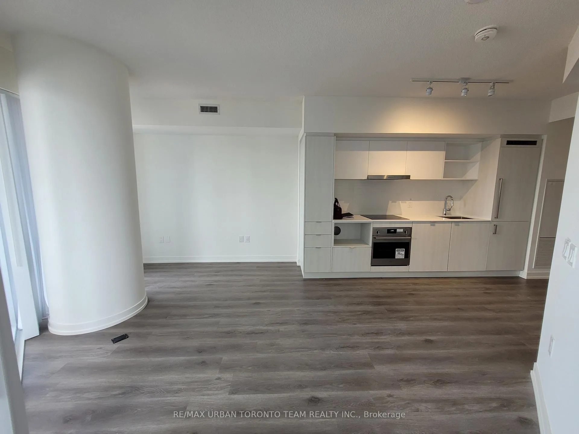 Photo 6 of Unit 4116, 138 Downes Street, Toronto, Waterfront Communities — HOMEH