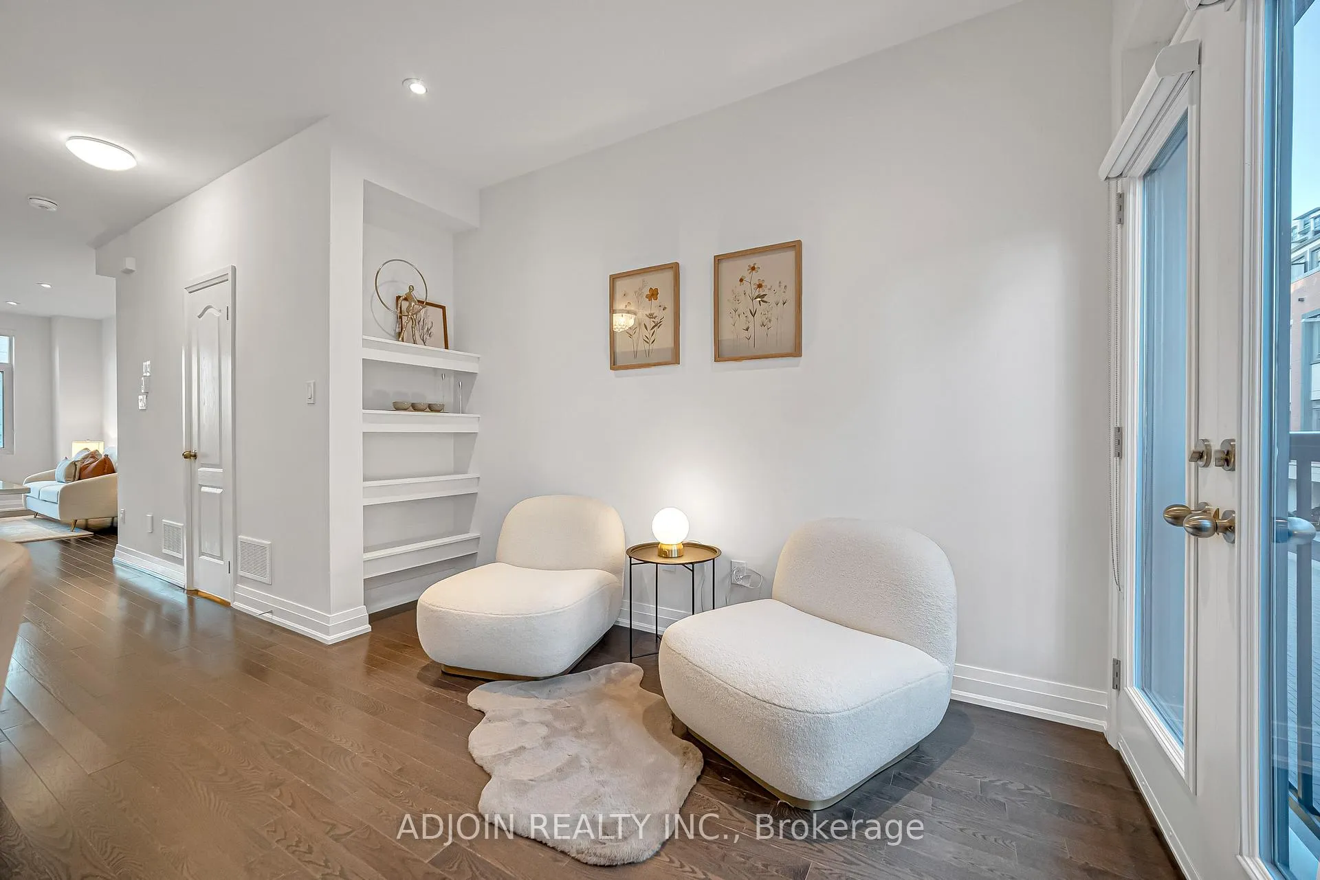 Photo 10 of 50 William Saville Street, Markham, Unionville — HOMEH