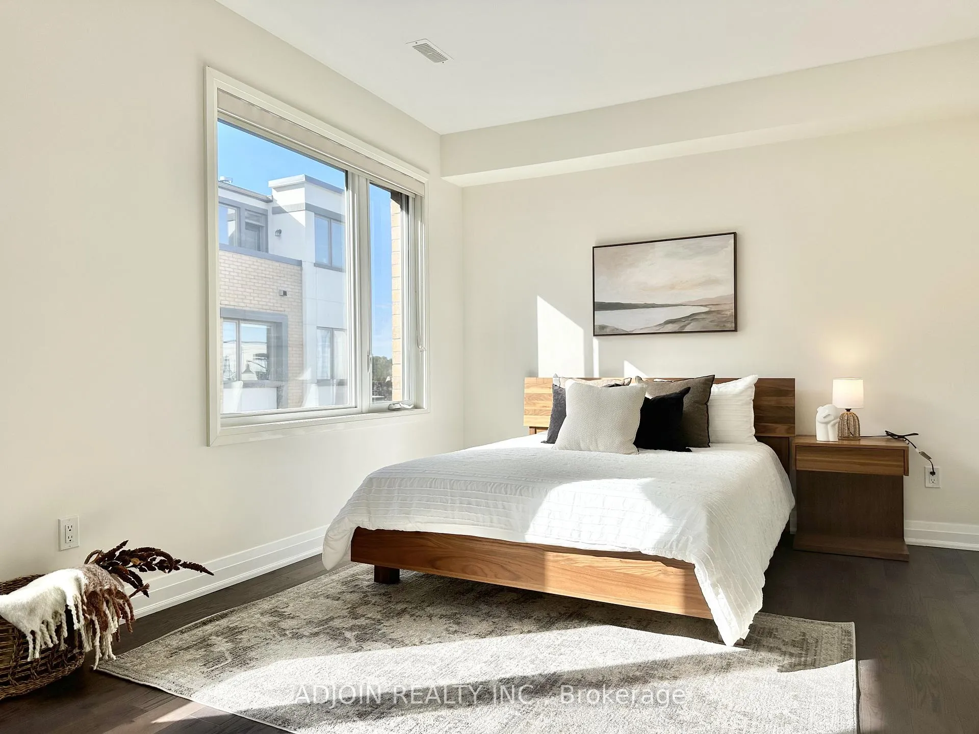 Photo 15 of 50 William Saville Street, Markham, Unionville — HOMEH