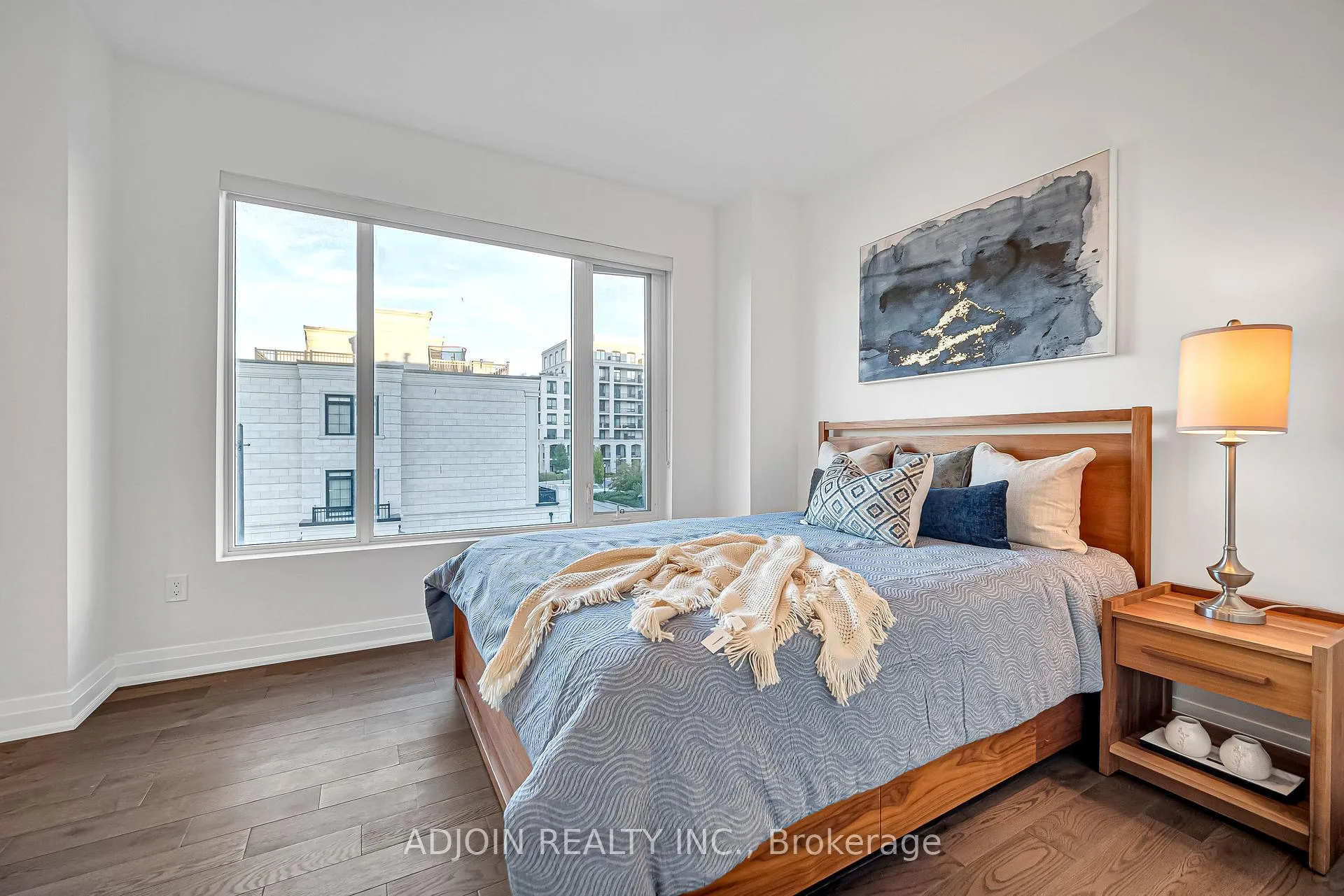 Photo 17 of 50 William Saville Street, Markham, Unionville — HOMEH