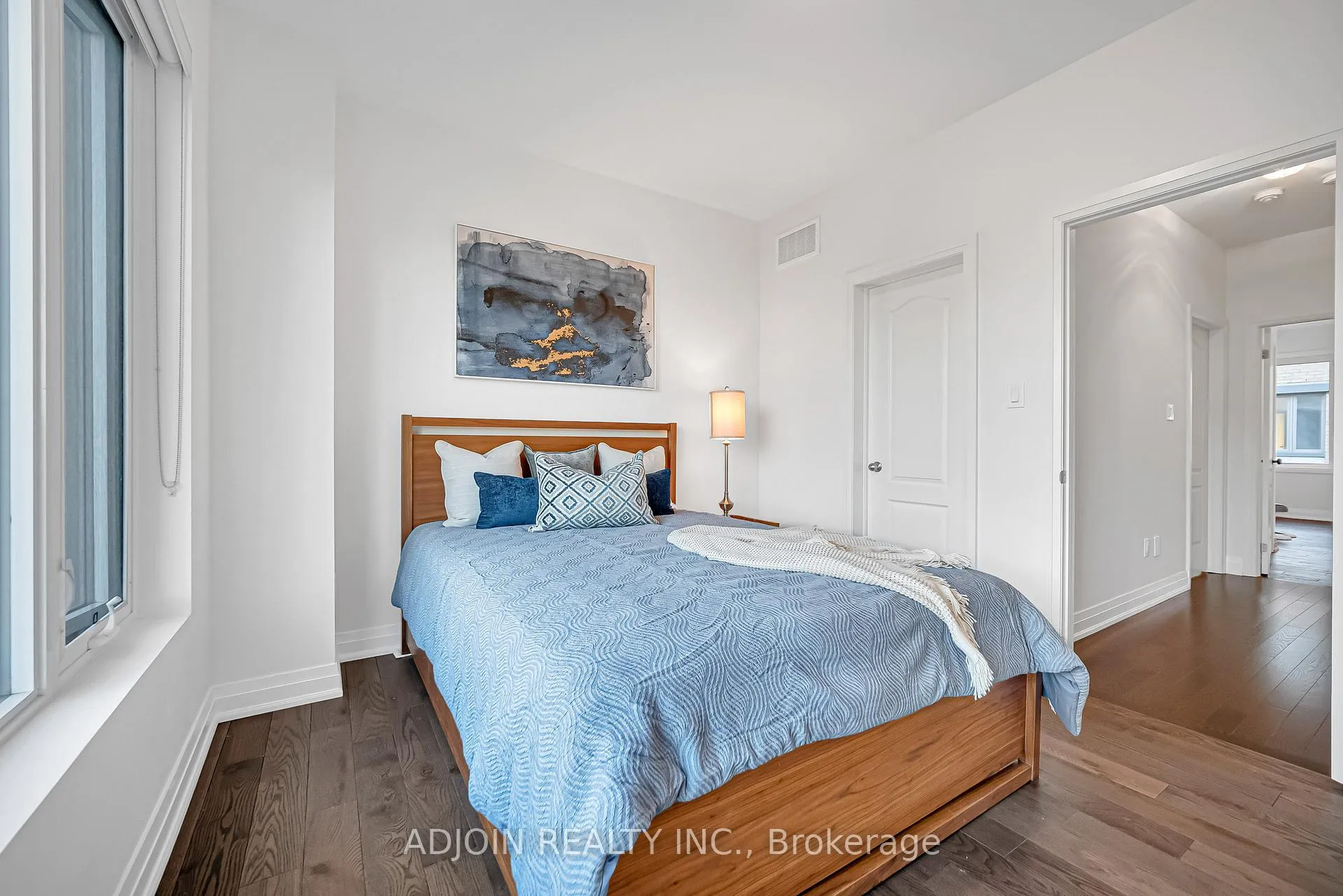 Photo 18 of 50 William Saville Street, Markham, Unionville — HOMEH