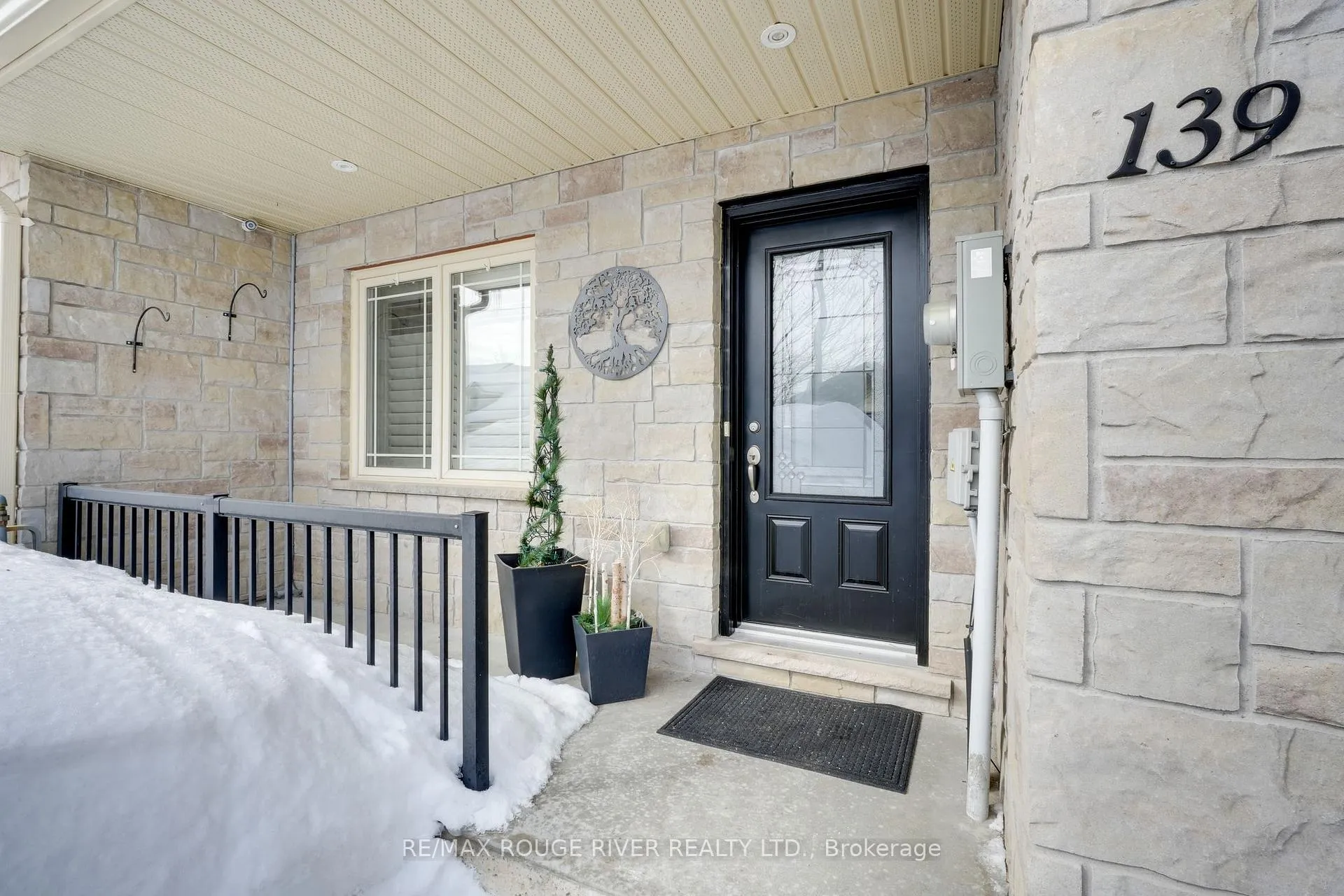 Photo 4 of 139 Lucy Lane, Orillia — HOMEH