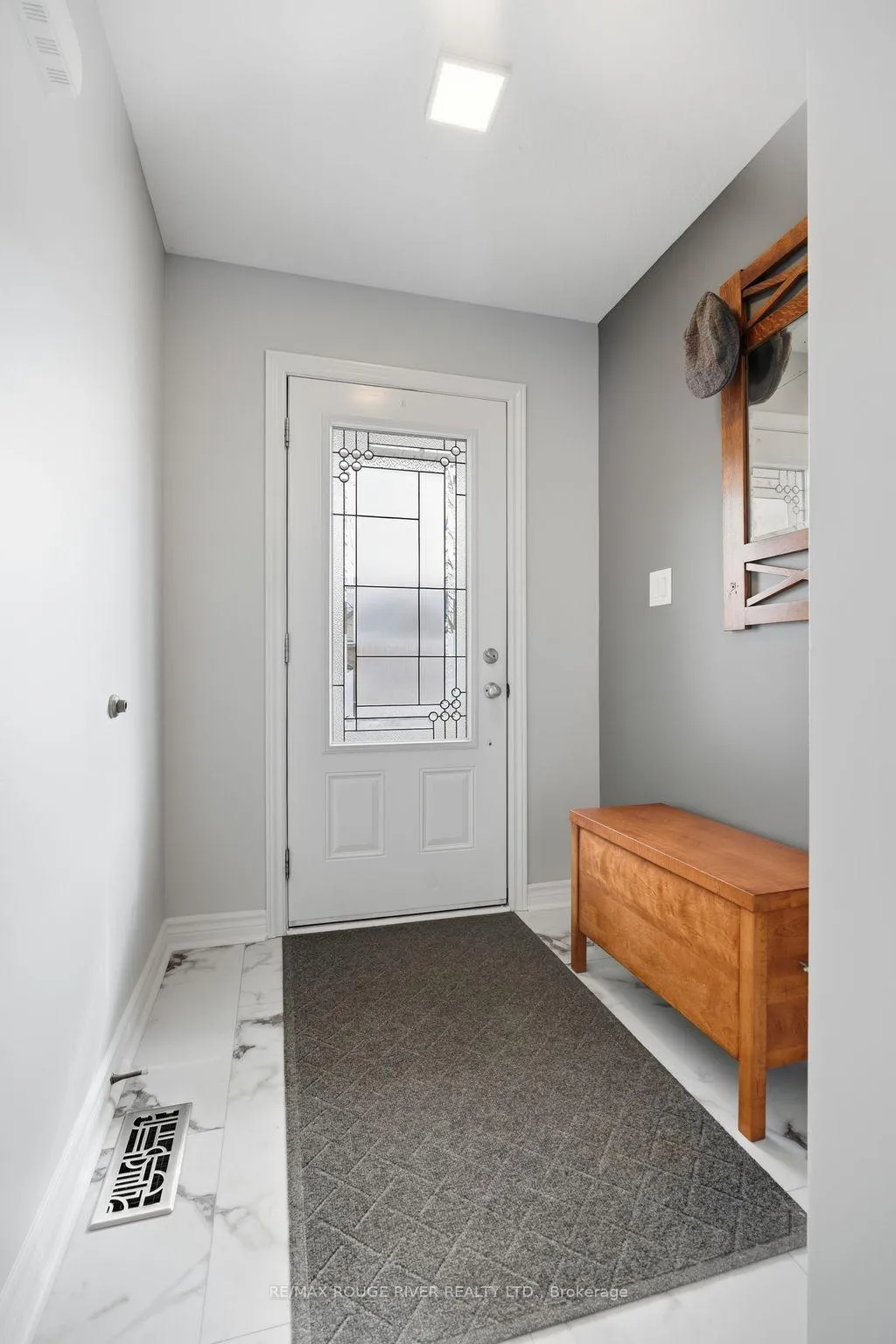 Photo 6 of 139 Lucy Lane, Orillia — HOMEH