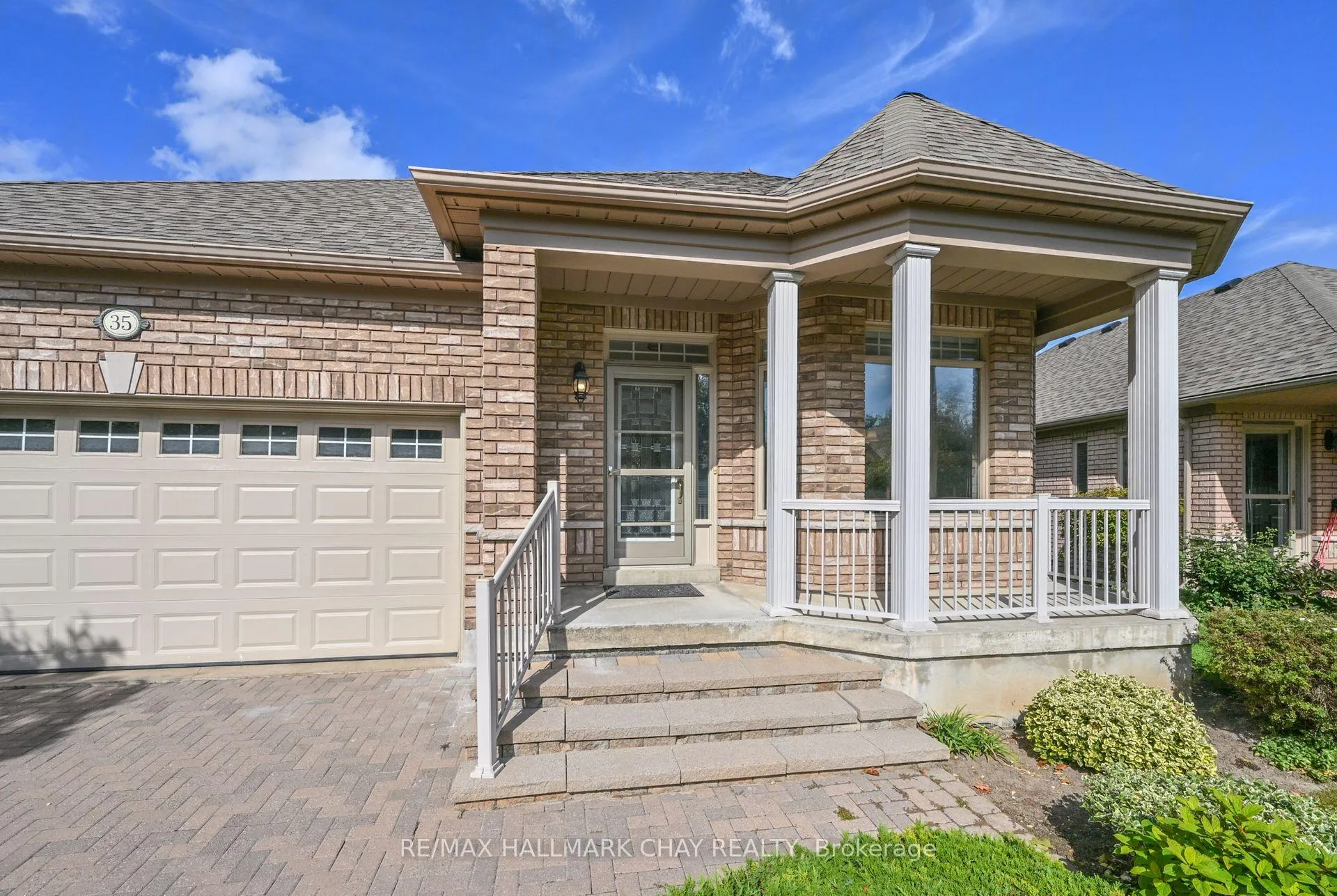 Photo 3 of 35 Via Amici, New Tecumseth, Alliston — HOMEH