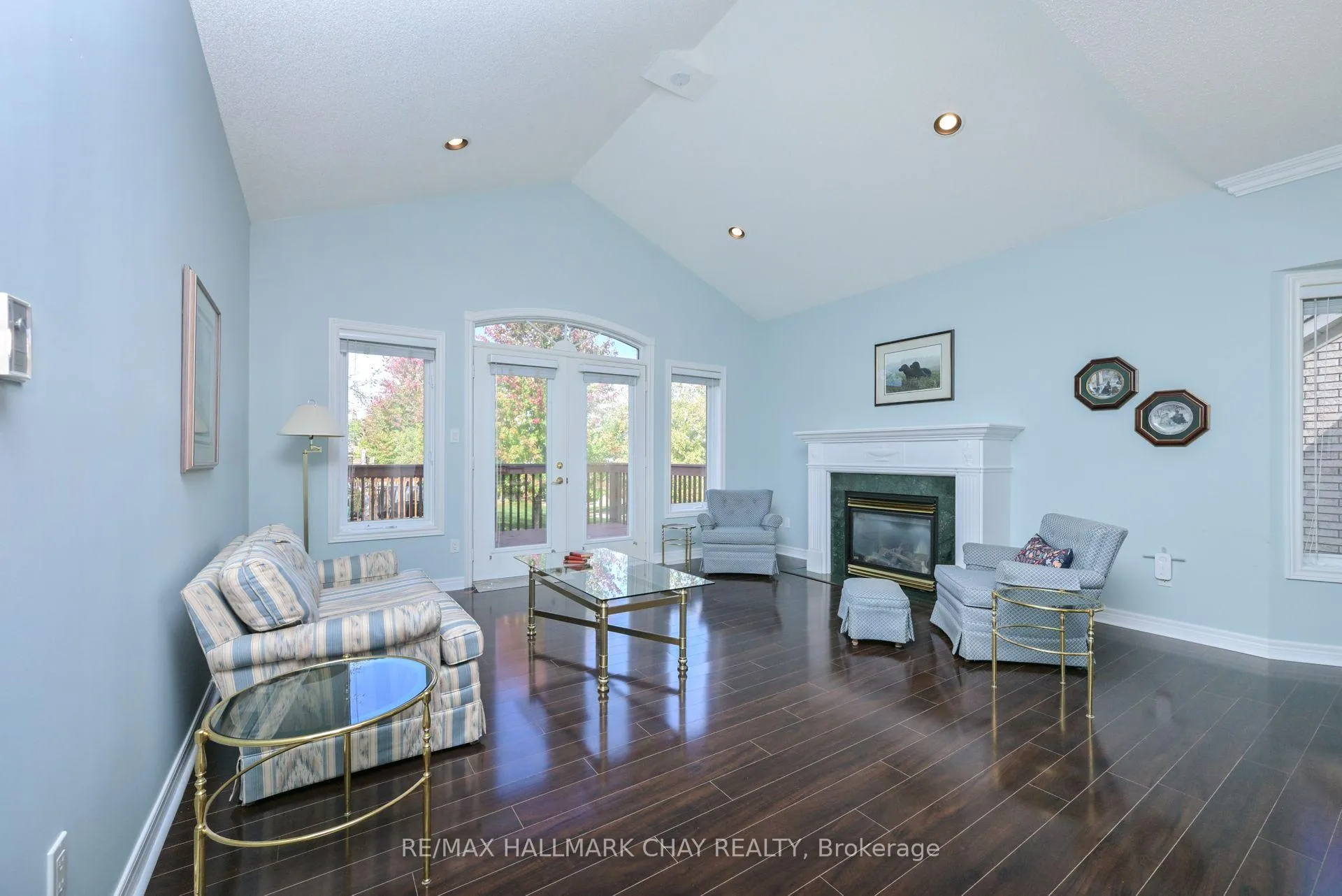 Photo 10 of 35 Via Amici, New Tecumseth, Alliston — HOMEH