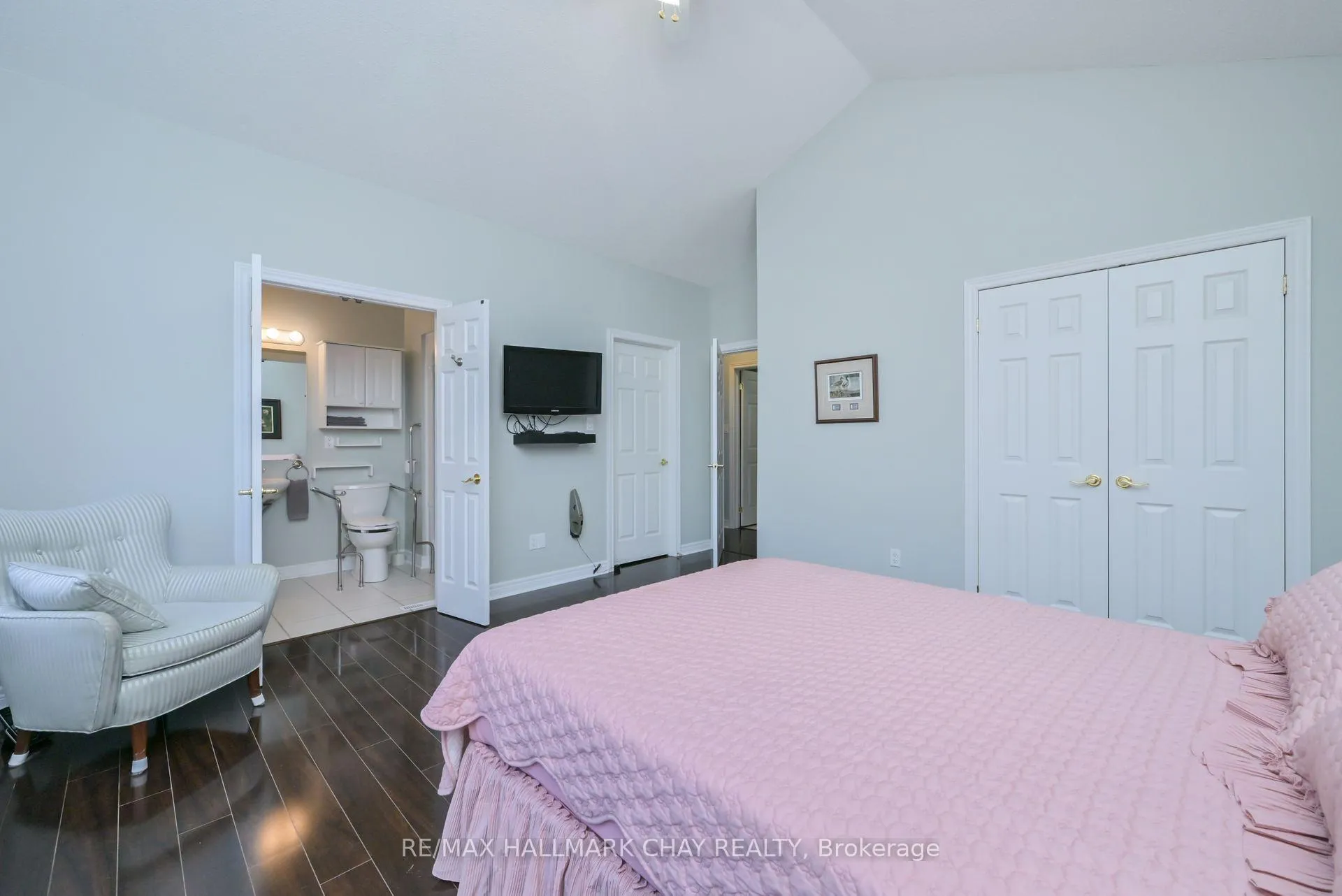 Photo 18 of 35 Via Amici, New Tecumseth, Alliston — HOMEH