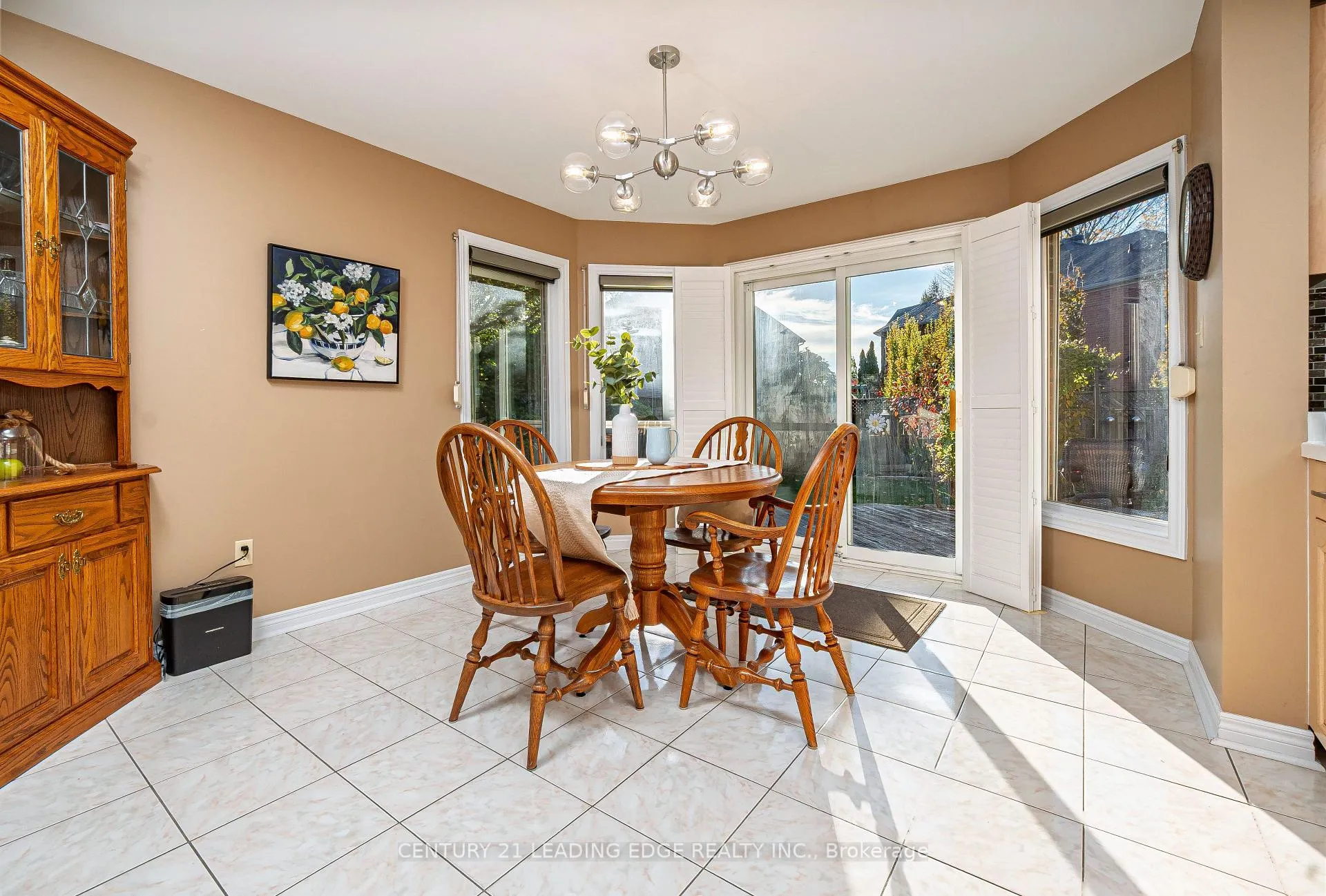 Photo 10 of 207 Larkin Avenue, Markham, Markham Village — HOMEH