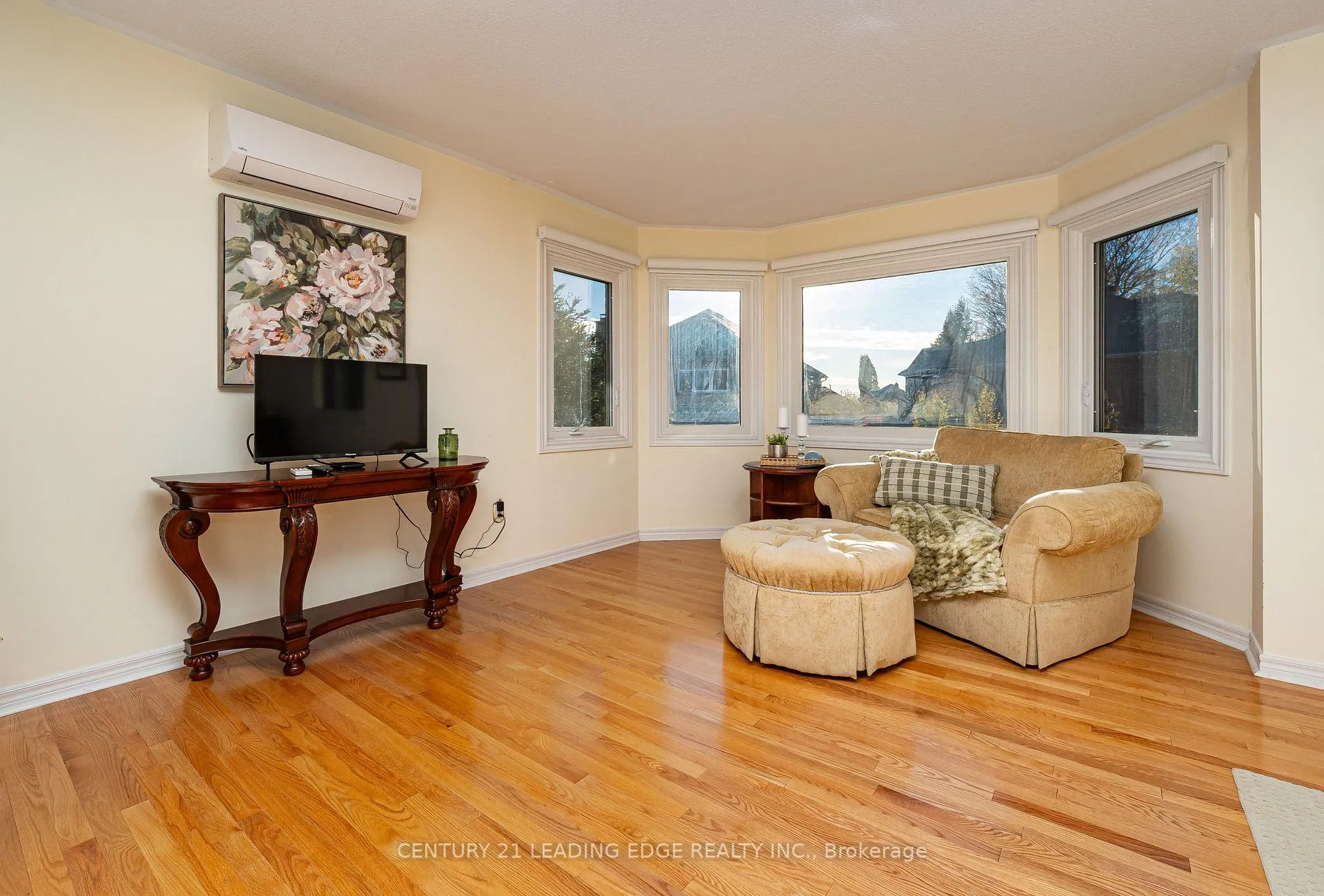 Photo 15 of 207 Larkin Avenue, Markham, Markham Village — HOMEH