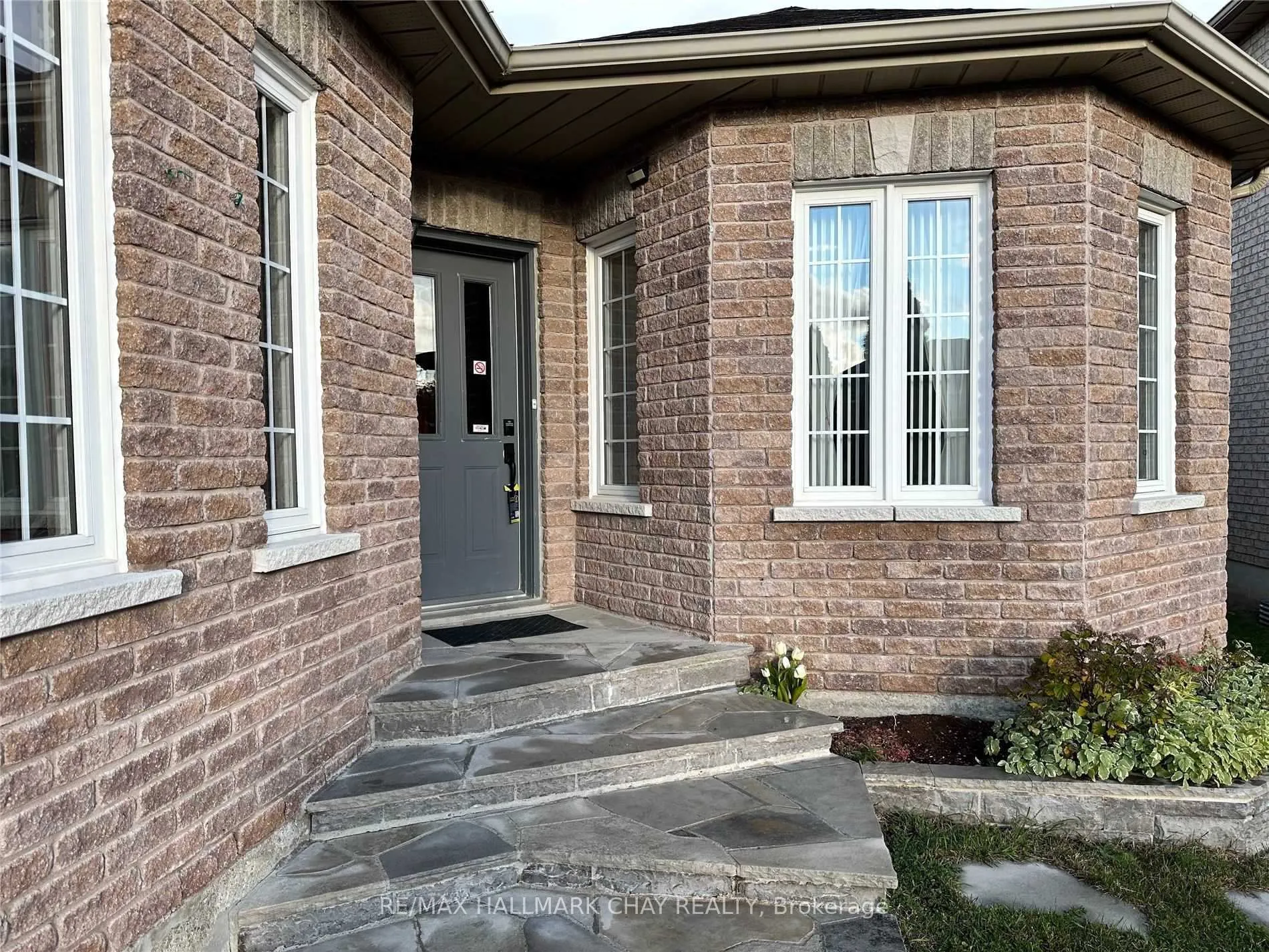 Photo 1 of Unit UPPER, 55 Penvill Lane, Barrie, Ardagh — HOMEH