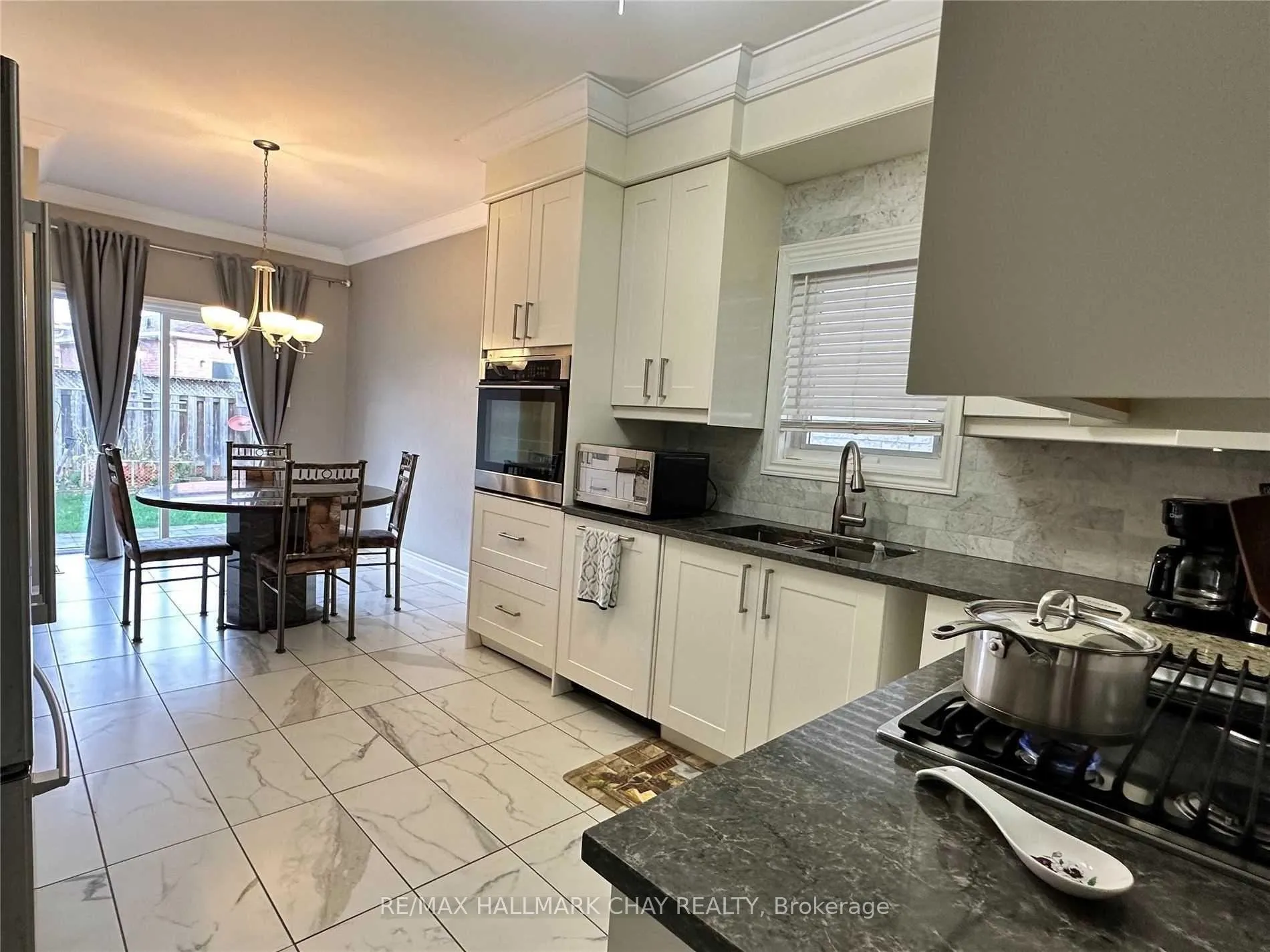 Photo 5 of Unit UPPER, 55 Penvill Lane, Barrie, Ardagh — HOMEH