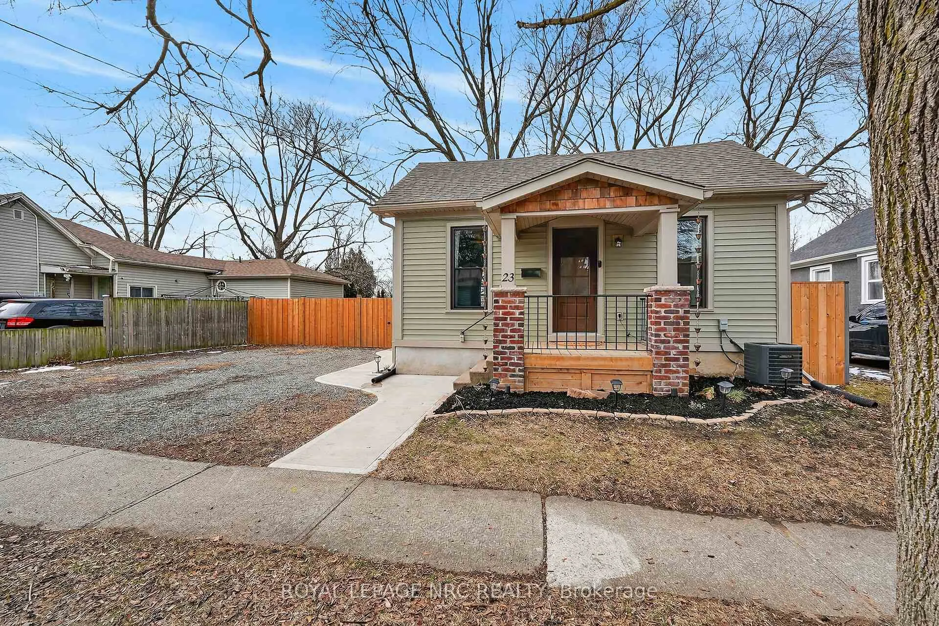 Photo 2 of 23 Rodman Street E, St. Catharines, Downtown — HOMEH