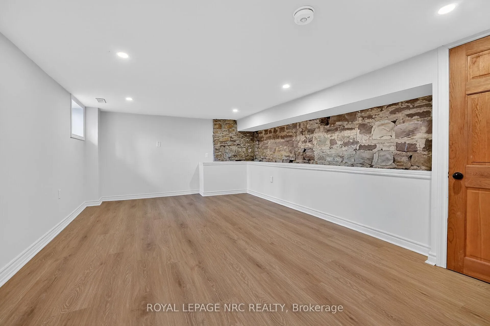 Photo 28 of 23 Rodman Street E, St. Catharines, Downtown — HOMEH
