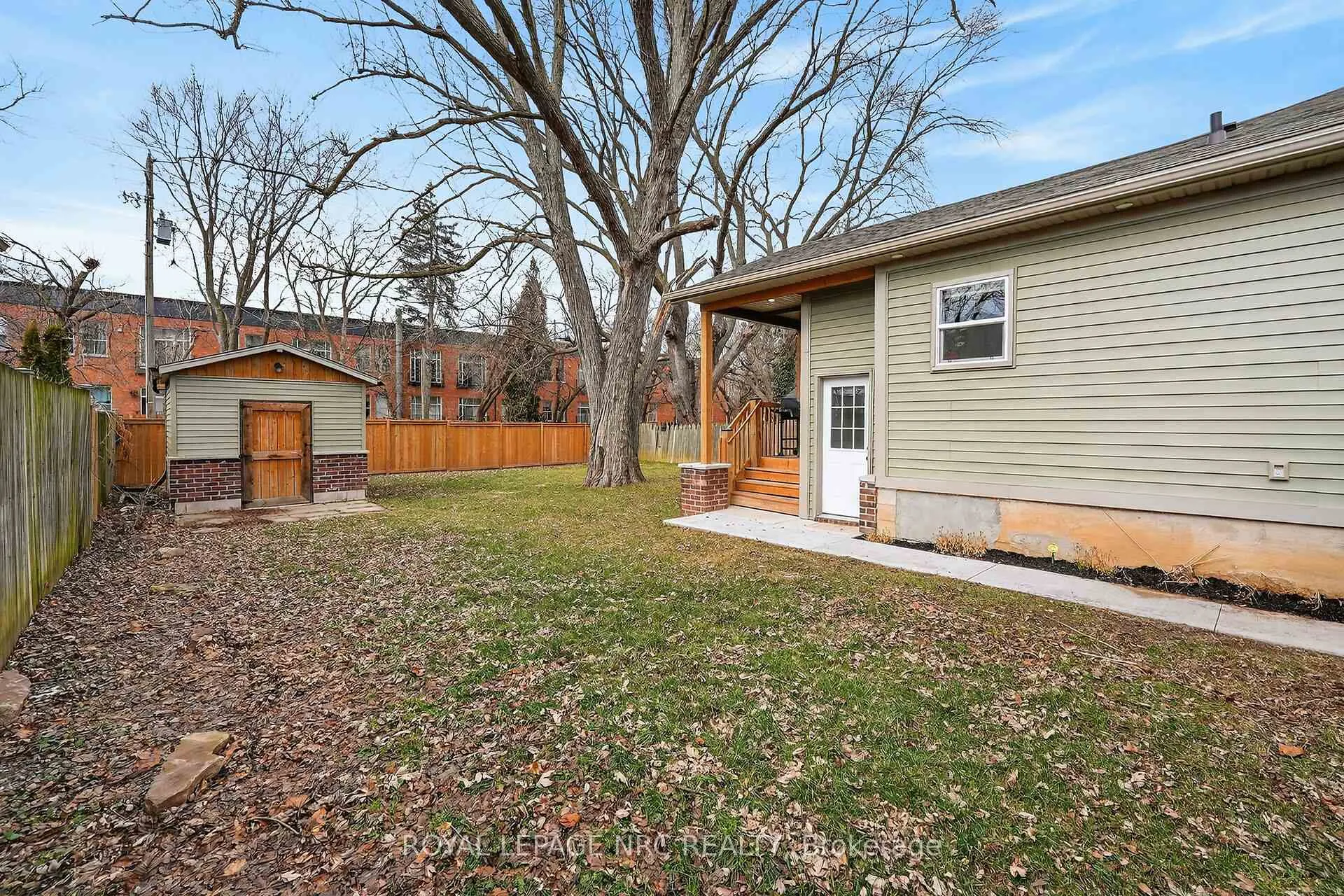 Photo 33 of 23 Rodman Street E, St. Catharines, Downtown — HOMEH