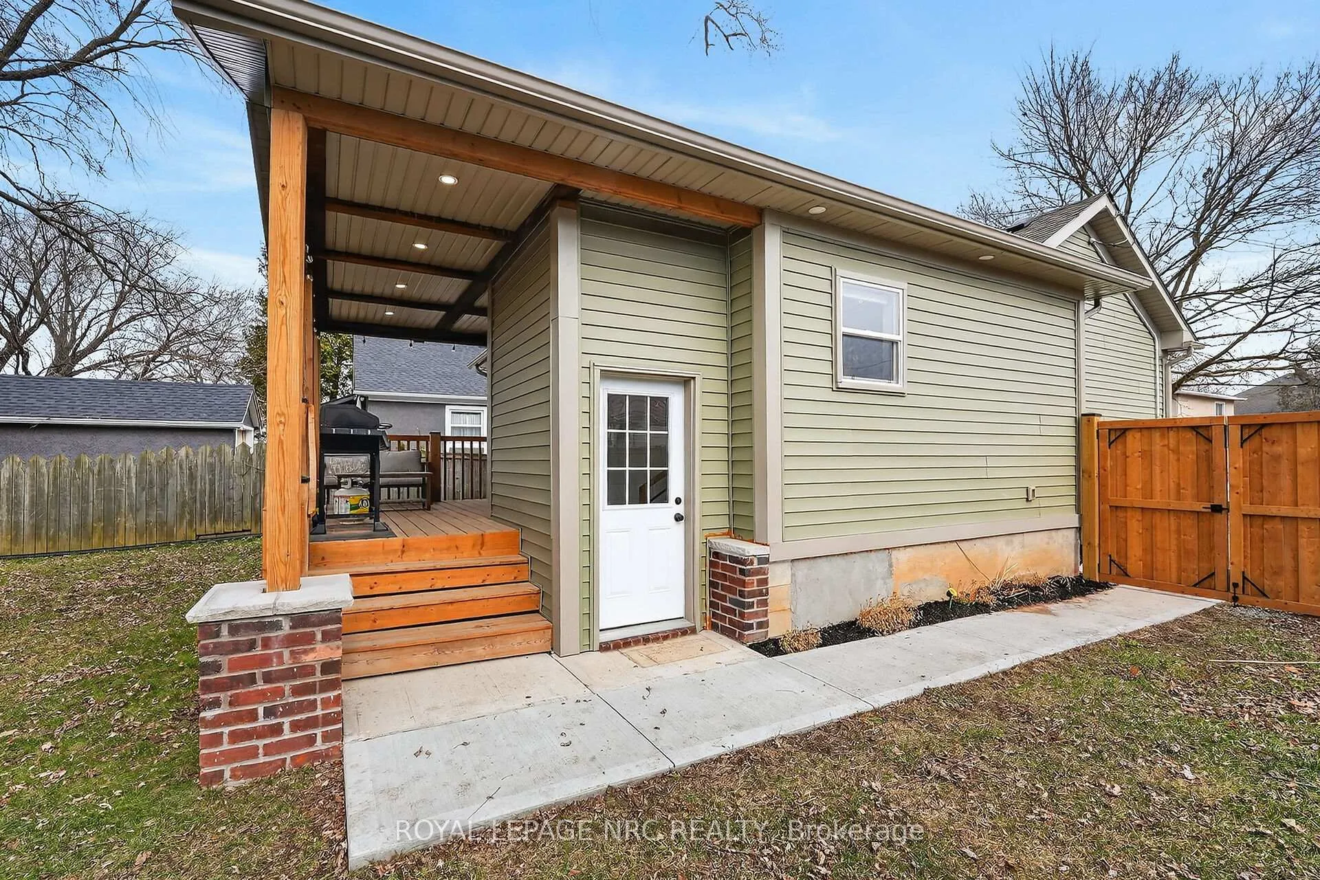 Photo 34 of 23 Rodman Street E, St. Catharines, Downtown — HOMEH