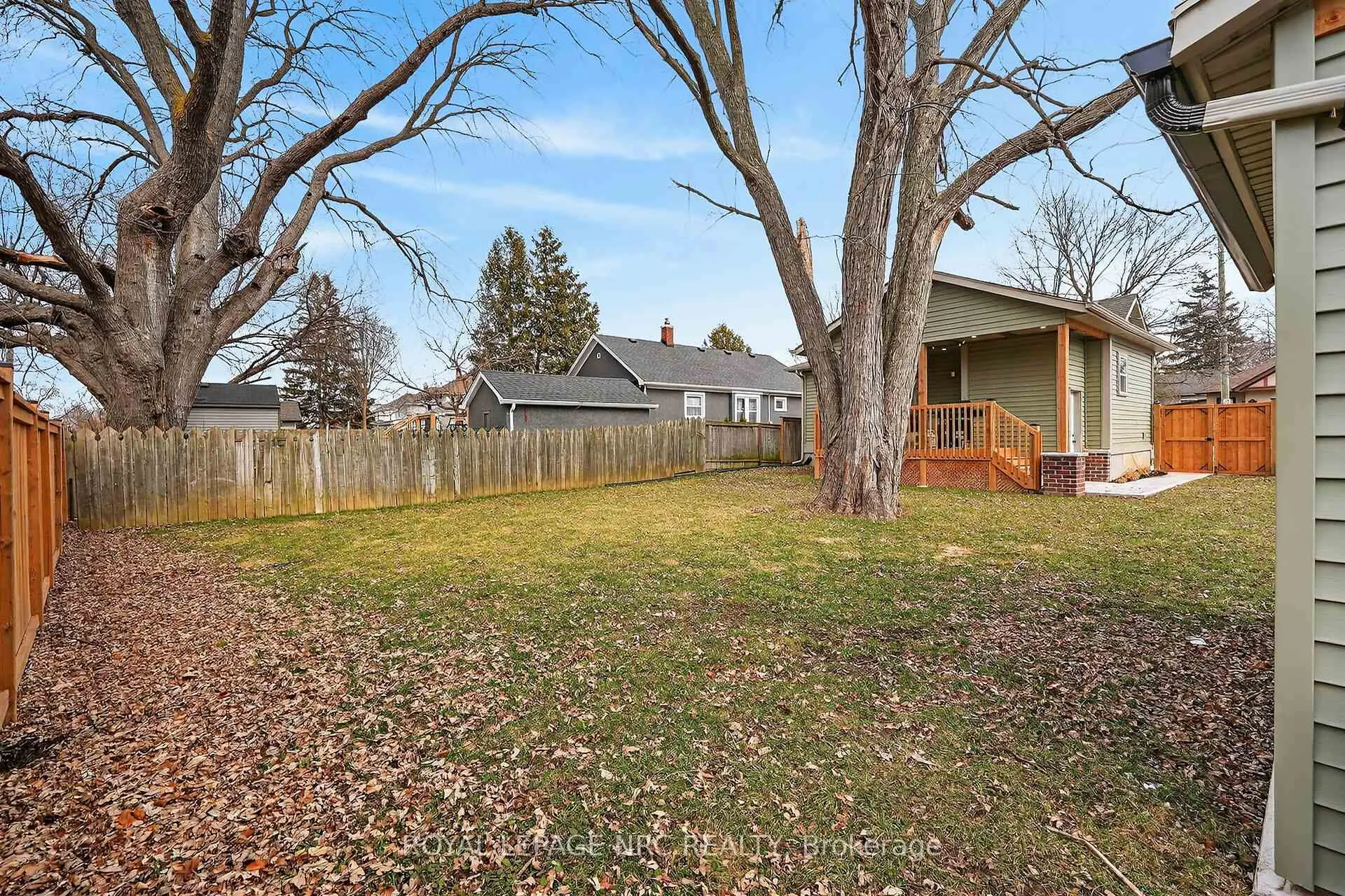 Photo 35 of 23 Rodman Street E, St. Catharines, Downtown — HOMEH