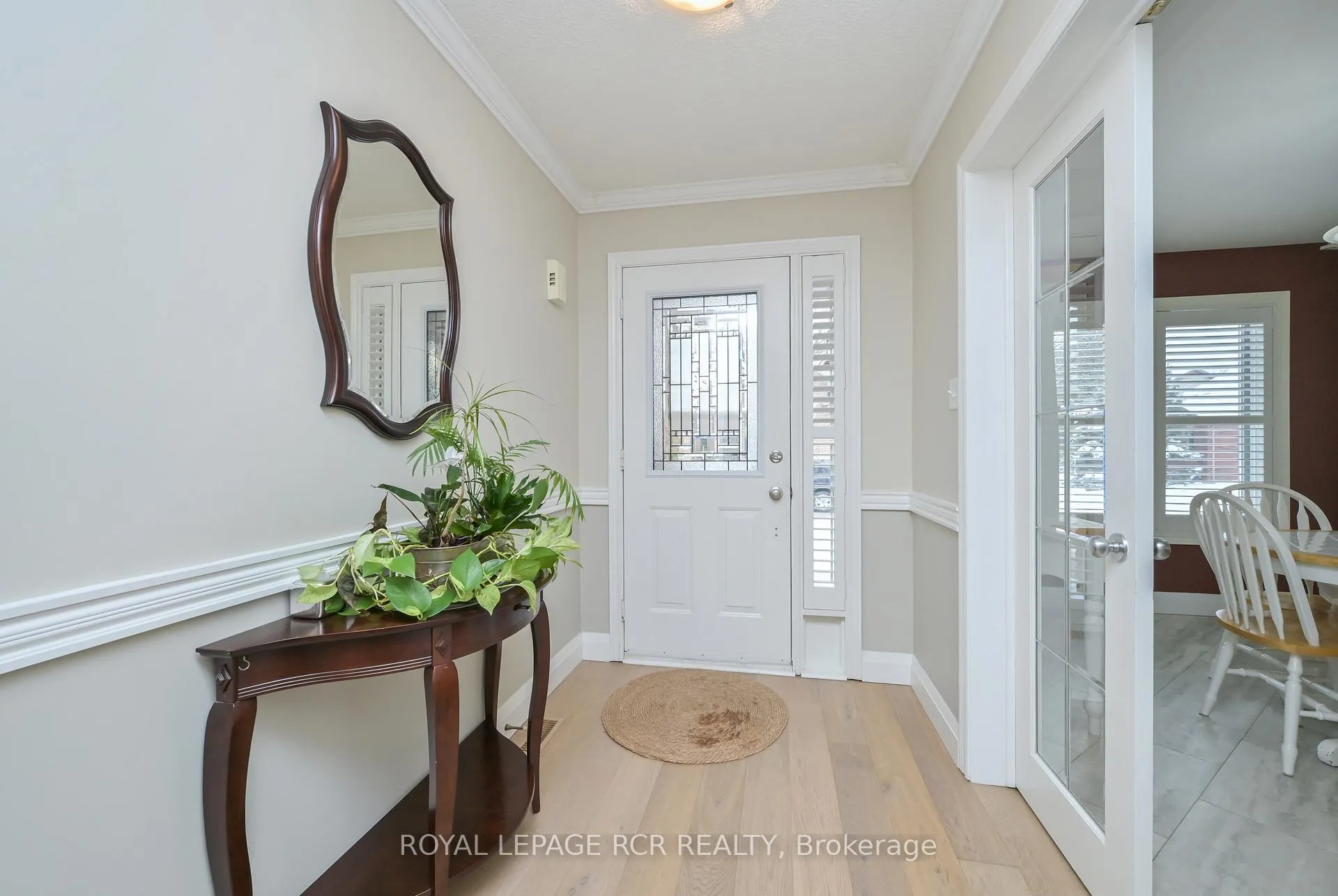 Photo 3 of 37 Sunset Boulevard, New Tecumseth, Alliston — HOMEH