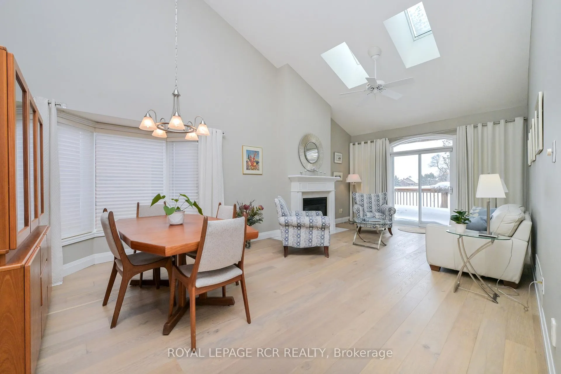 Photo 8 of 37 Sunset Boulevard, New Tecumseth, Alliston — HOMEH