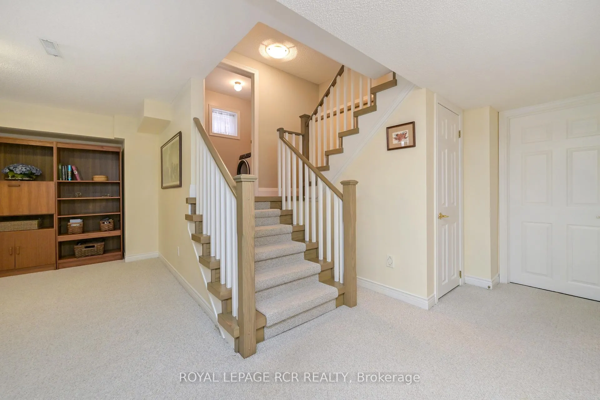 Photo 24 of 37 Sunset Boulevard, New Tecumseth, Alliston — HOMEH