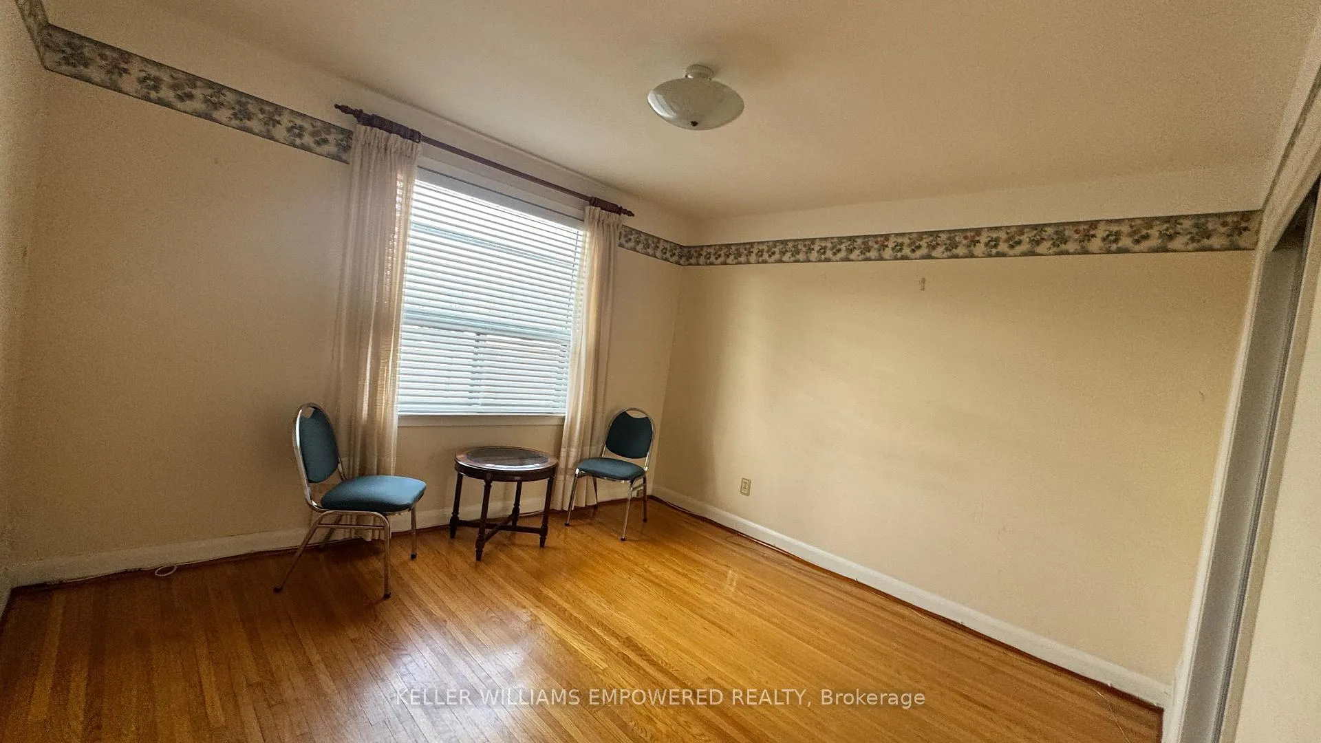 Photo 15 of 12 Hadrian Drive, Etobicoke, Elms-Old Rexdale — HOMEH