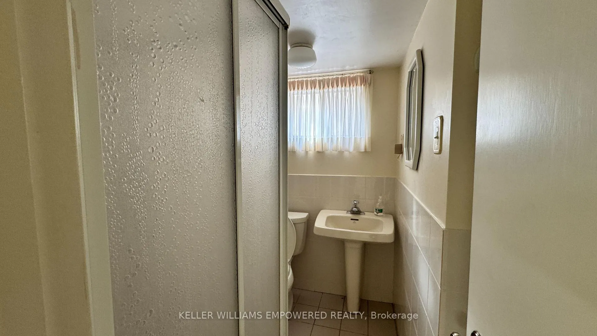 Photo 22 of 12 Hadrian Drive, Etobicoke, Elms-Old Rexdale — HOMEH