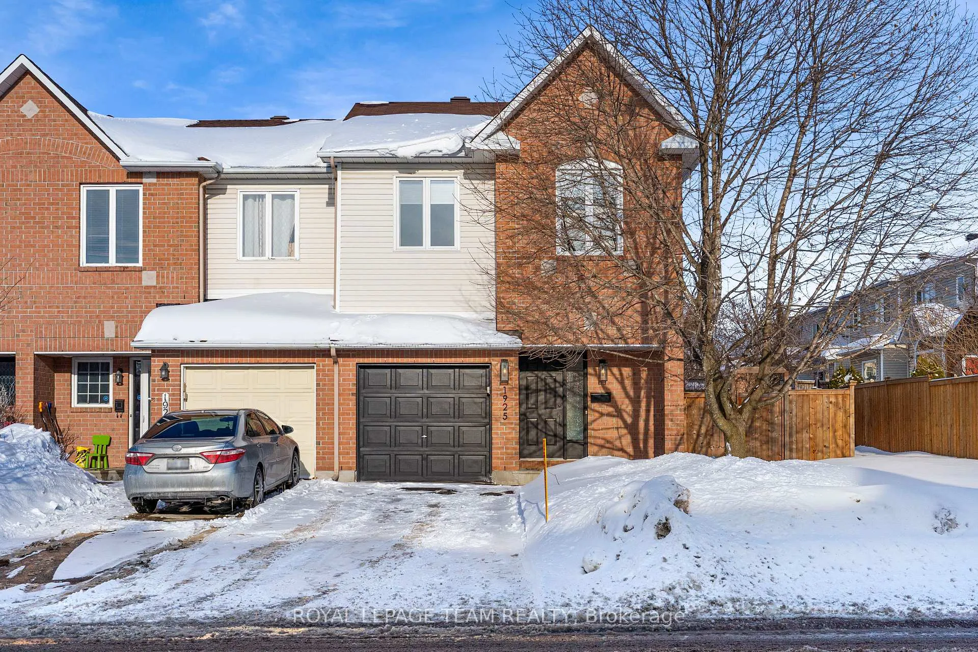 Photo 2 of 1925 Windwood Place, Ottawa, Chapel Hill — HOMEH