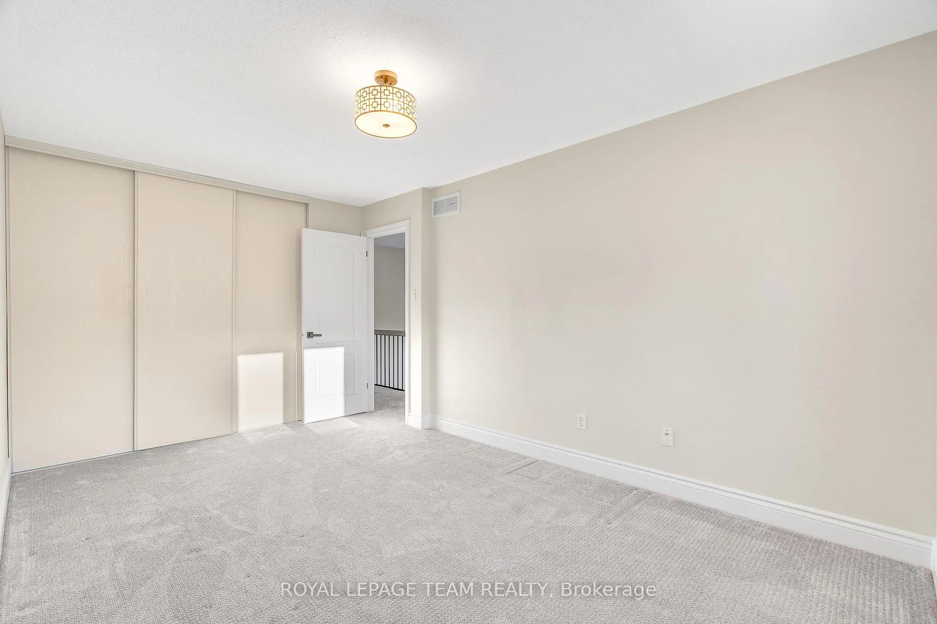 Photo 36 of 1925 Windwood Place, Ottawa, Chapel Hill — HOMEH