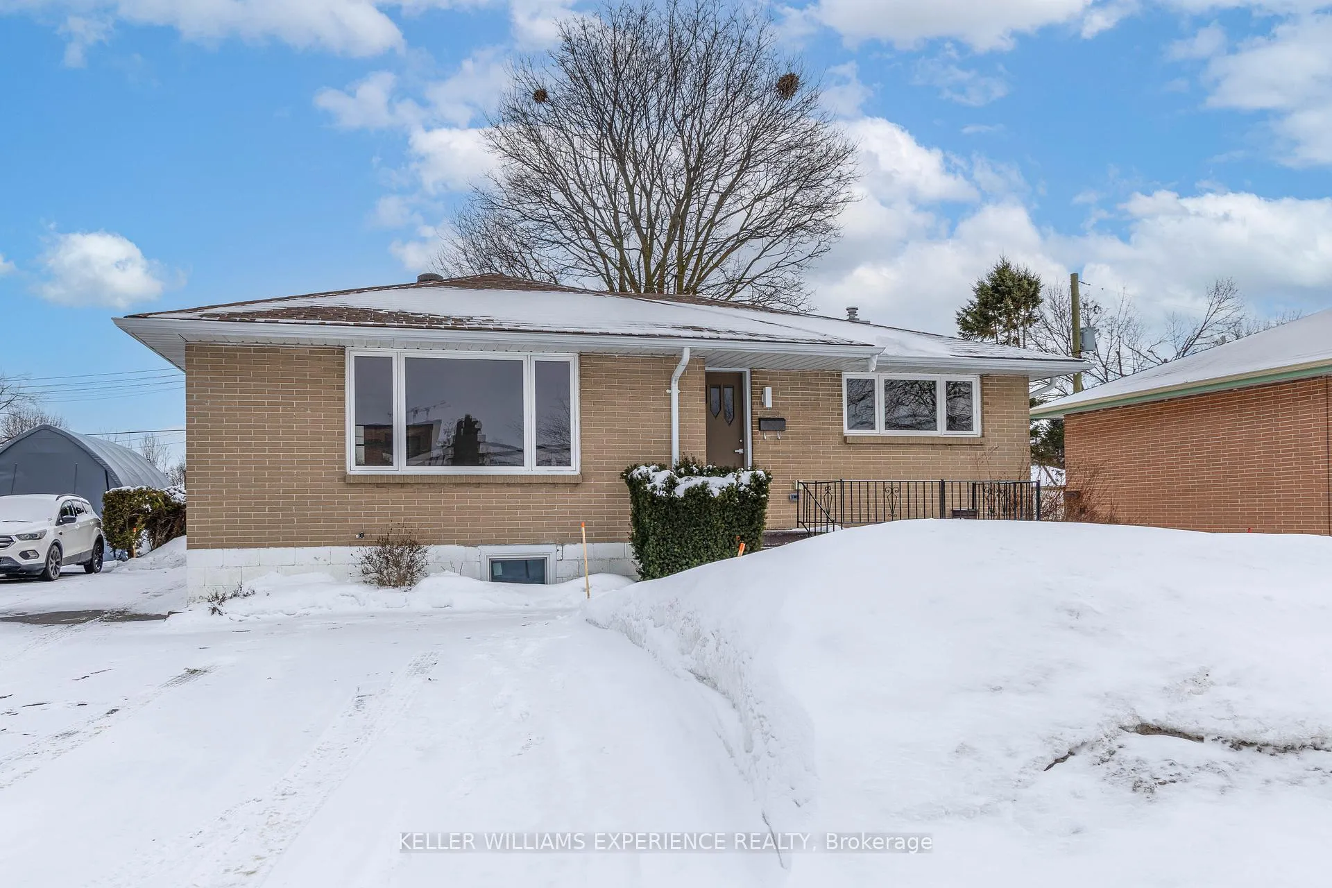 Photo 1 of Unit LOWER, 51 Davidson Street, Barrie, Wellington — HOMEH