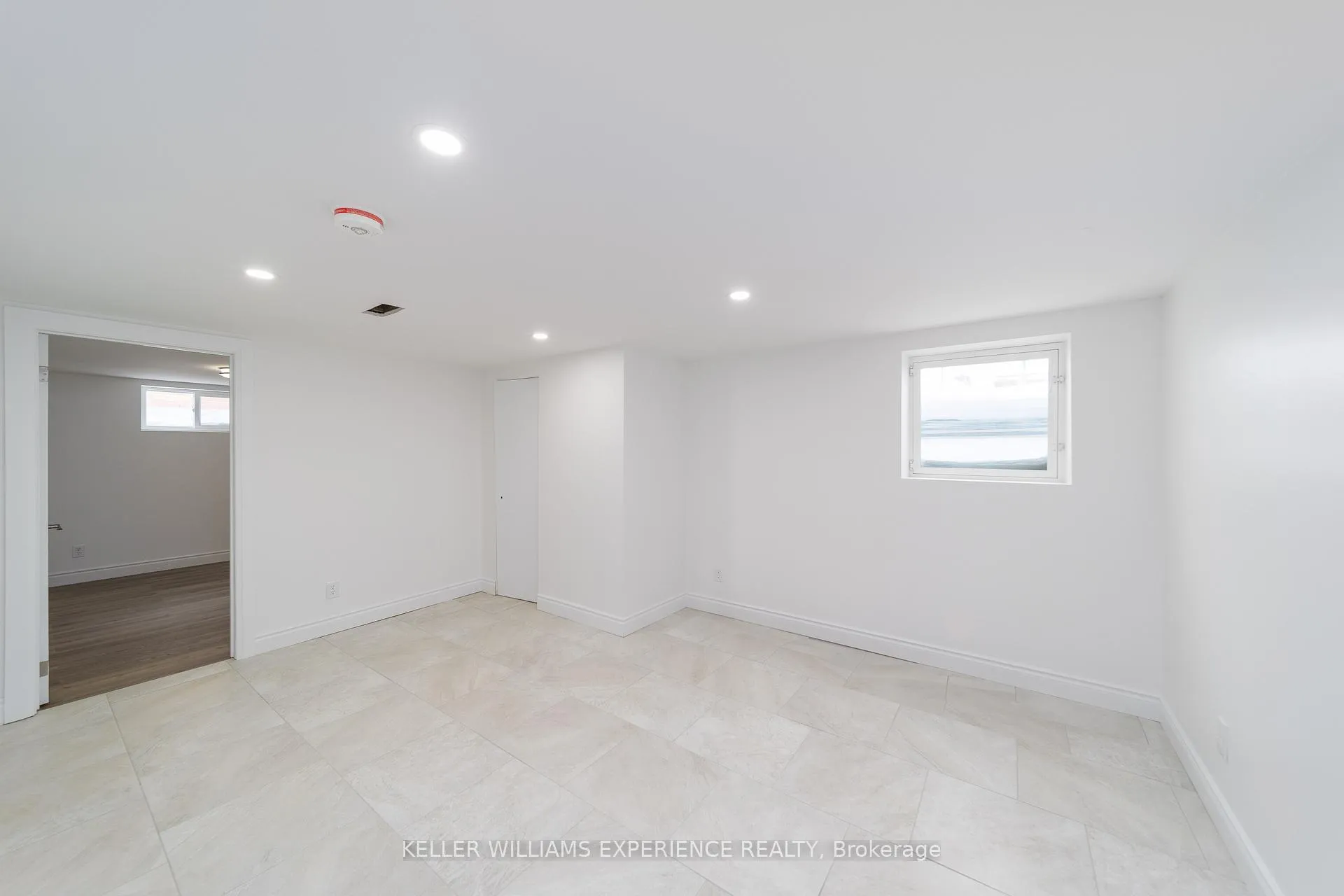 Photo 7 of Unit LOWER, 51 Davidson Street, Barrie, Wellington — HOMEH