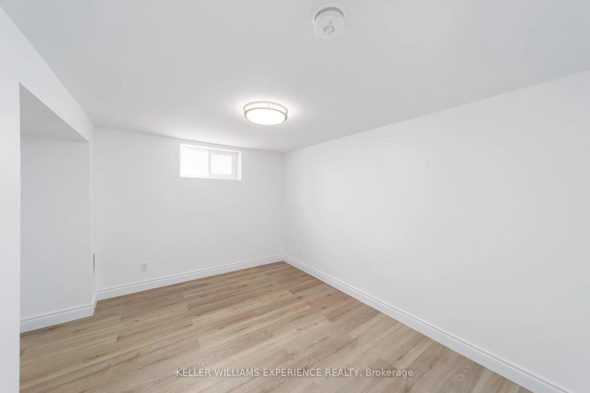 Photo 9 of Unit LOWER, 51 Davidson Street, Barrie, Wellington — HOMEH