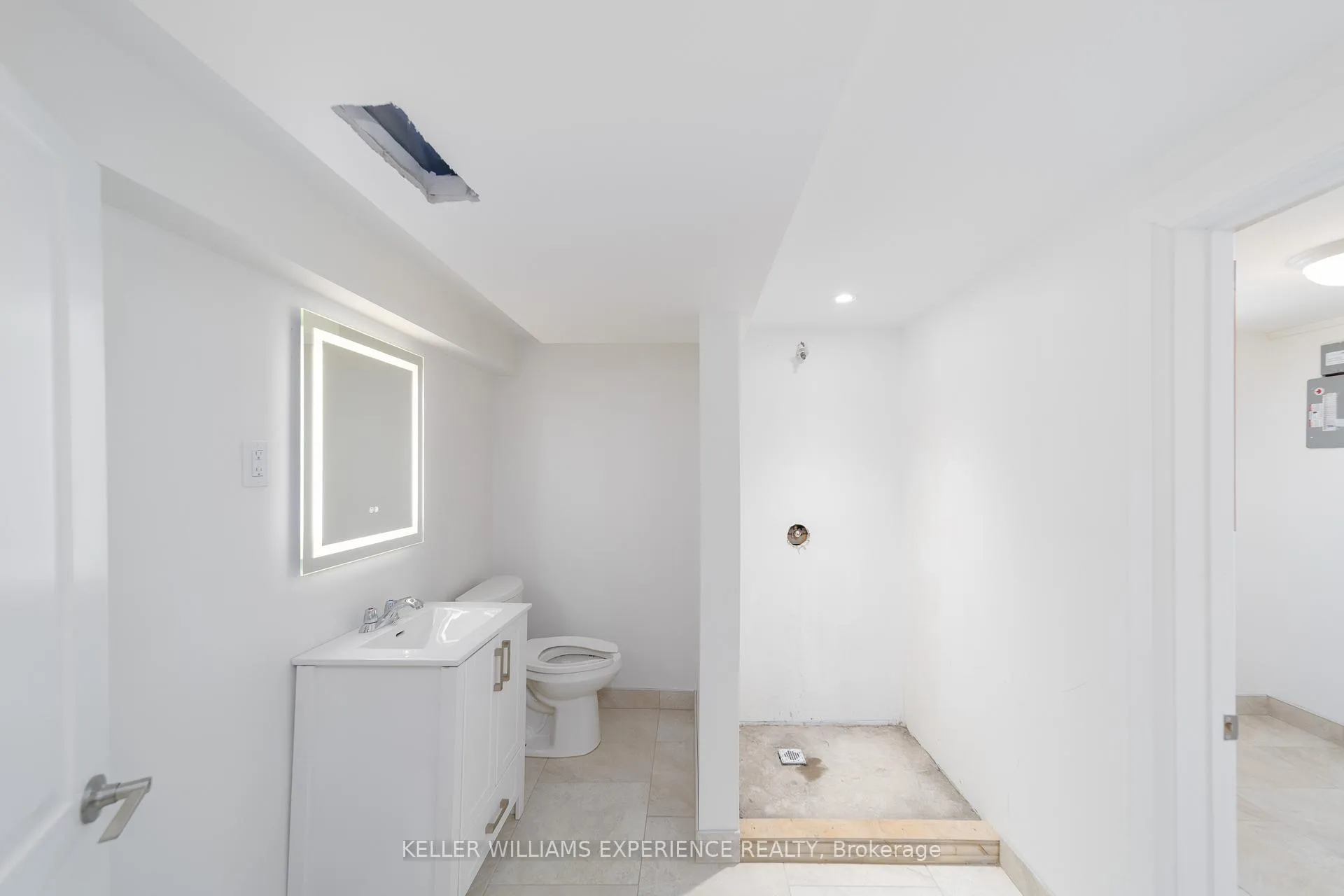 Photo 11 of Unit LOWER, 51 Davidson Street, Barrie, Wellington — HOMEH