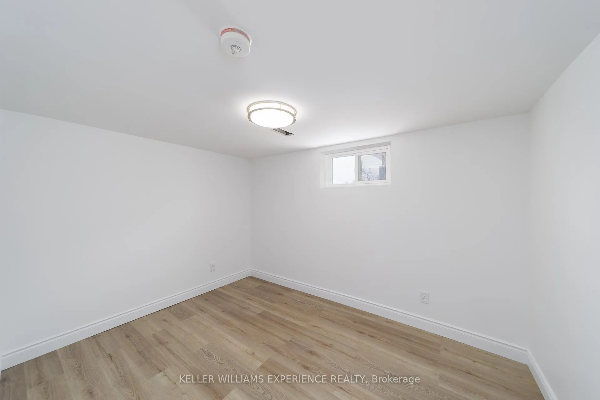 Photo 13 of Unit LOWER, 51 Davidson Street, Barrie, Wellington — HOMEH