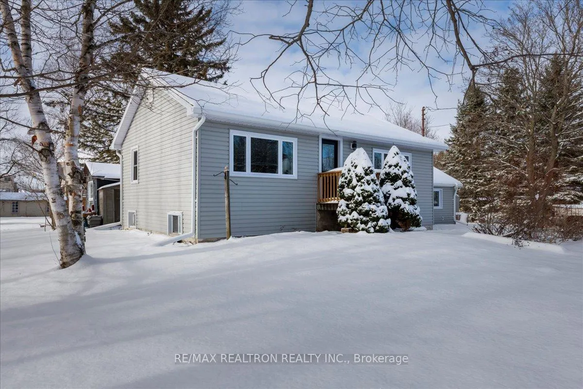 Photo 1 of 8906 5th Line, Essa, Angus — HOMEH