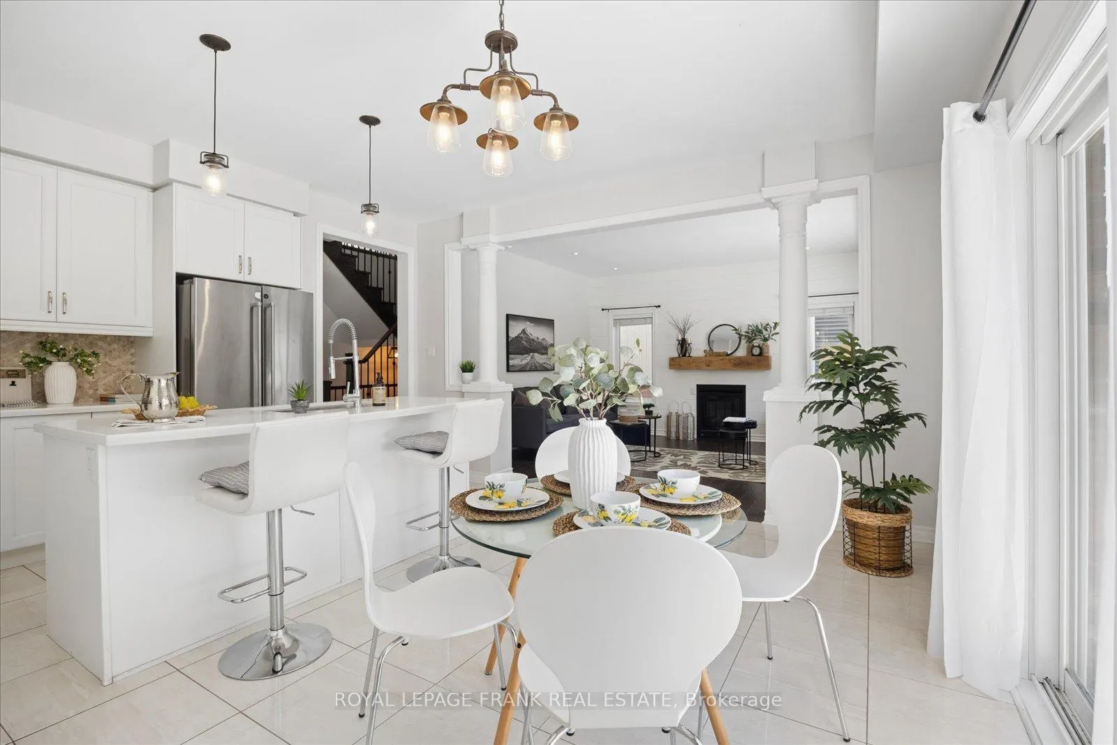 Photo 11 of 193 Kenneth Cole Drive, Clarington, Bowmanville — HOMEH