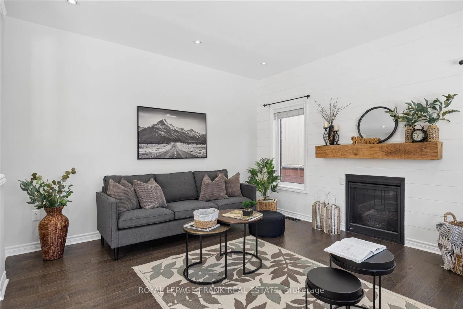 Photo 17 of 193 Kenneth Cole Drive, Clarington, Bowmanville — HOMEH