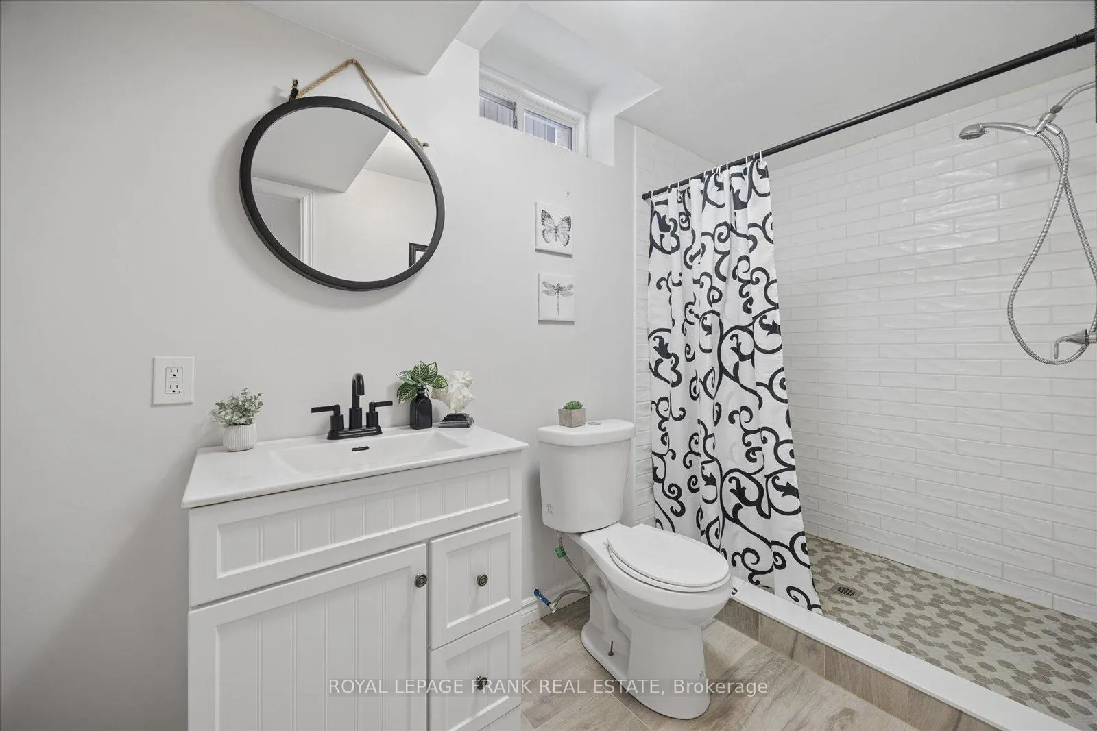 Photo 39 of 193 Kenneth Cole Drive, Clarington, Bowmanville — HOMEH