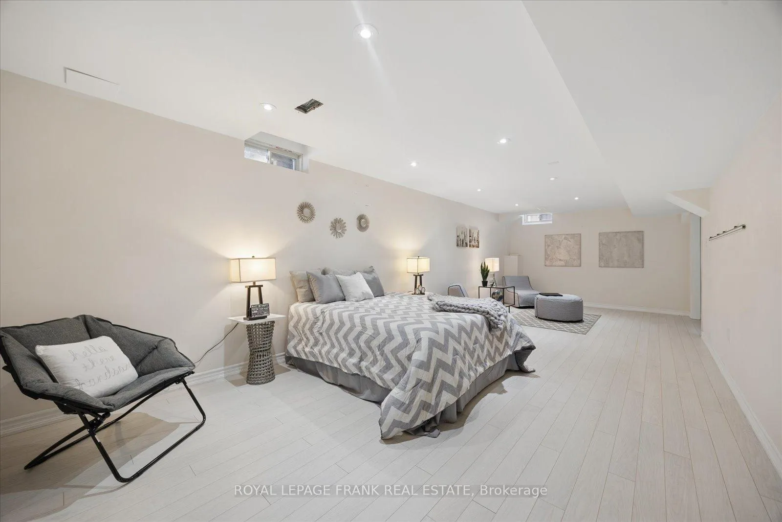 Photo 41 of 193 Kenneth Cole Drive, Clarington, Bowmanville — HOMEH