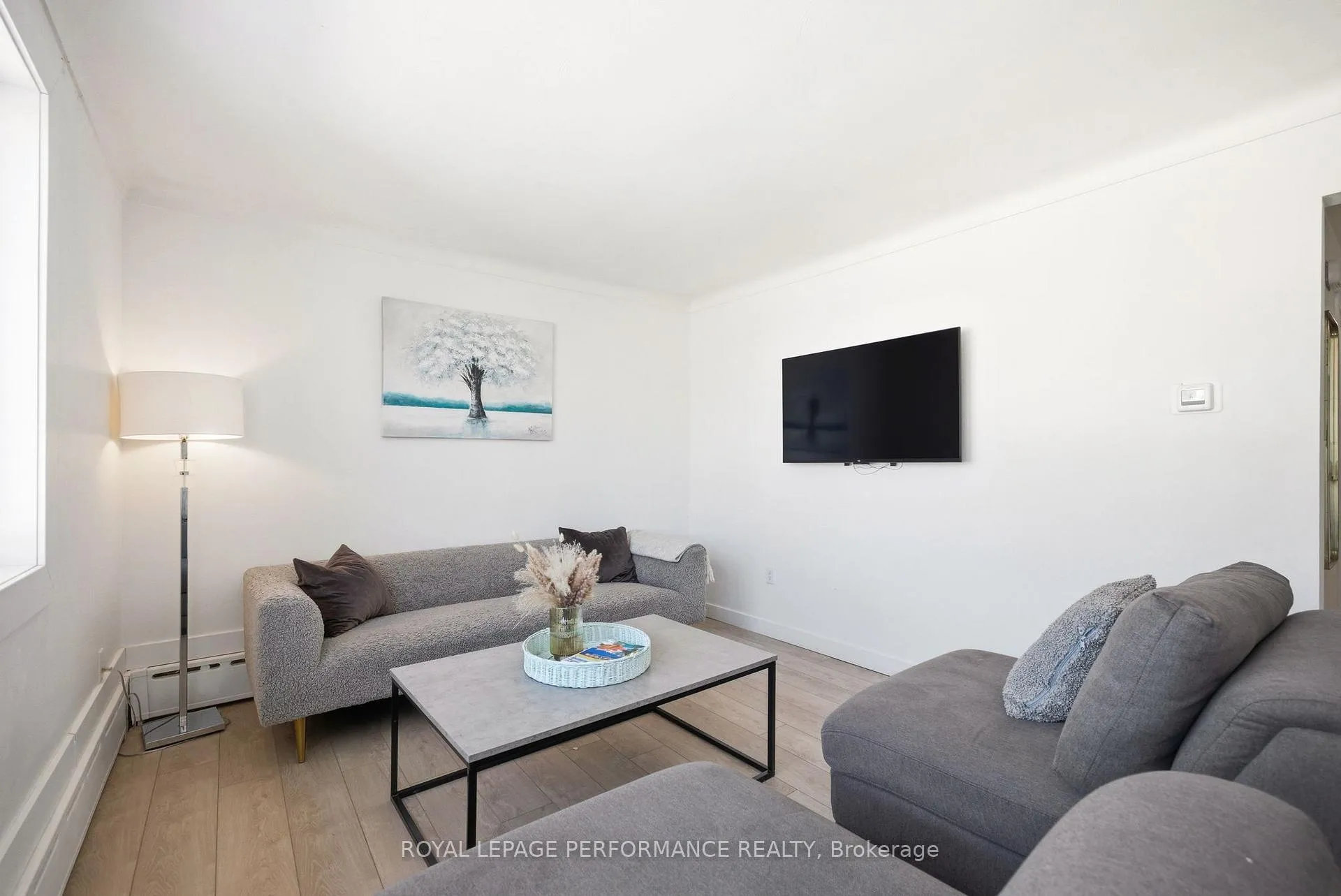 Photo 7 of 176 Dagmar Avenue, Ottawa, Vanier — HOMEH