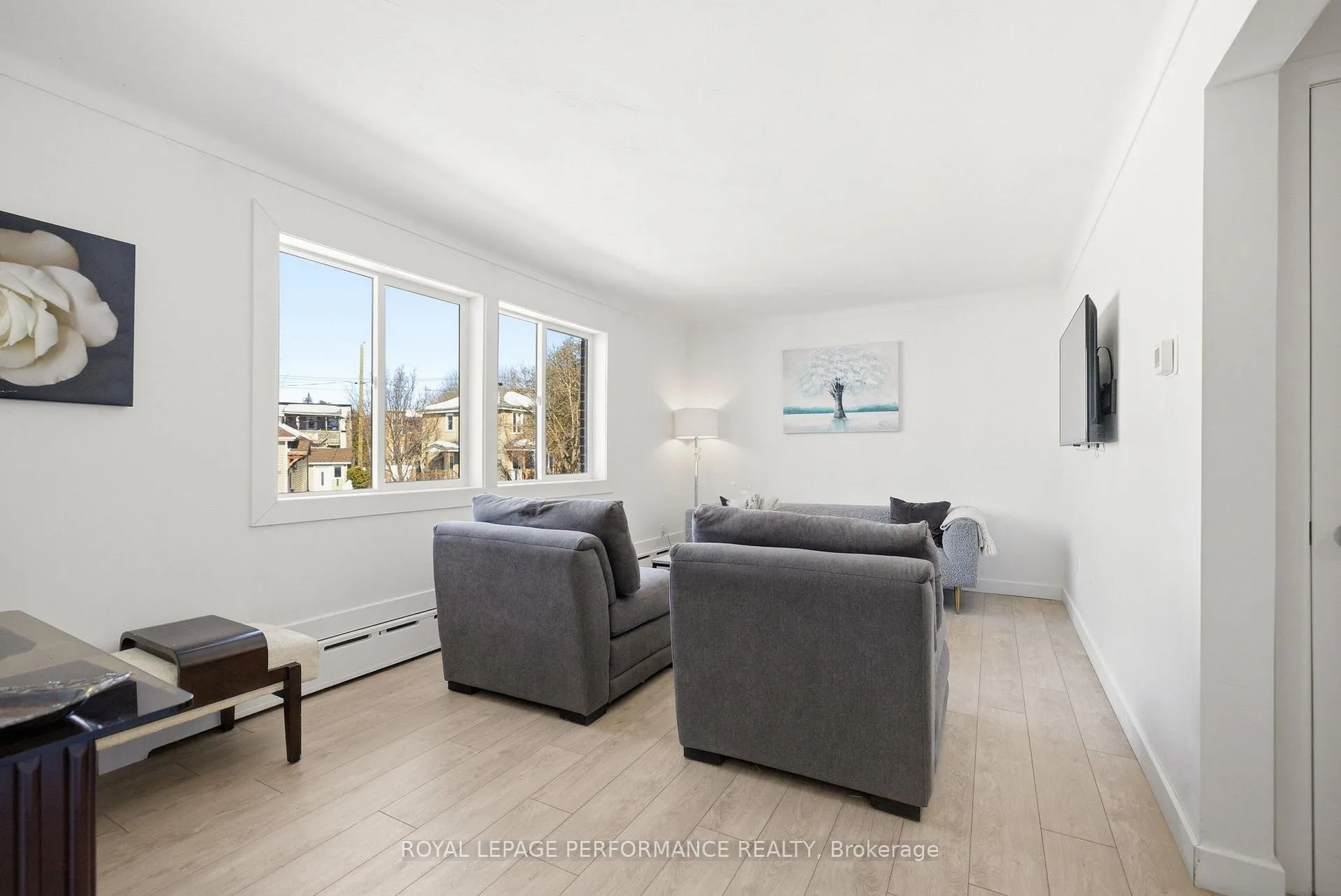 Photo 8 of 176 Dagmar Avenue, Ottawa, Vanier — HOMEH