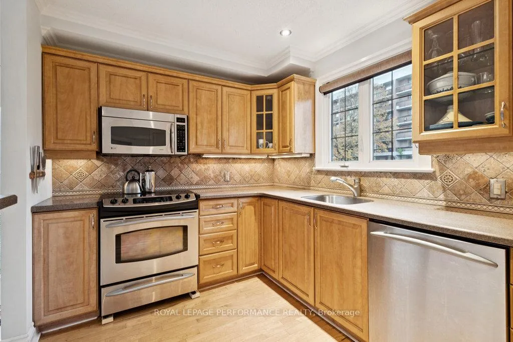 Photo 4 of 1834 Russell Road, Ottawa, Elmvale Acres — HOMEH