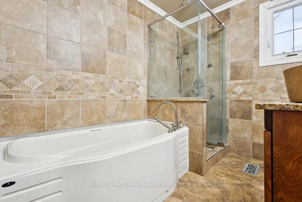 Photo 16 of 1834 Russell Road, Ottawa, Elmvale Acres — HOMEH