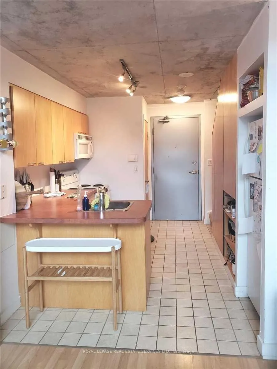 Photo 4 of Unit 213, 255 Richmond Street E, Toronto, Moss Park — HOMEH