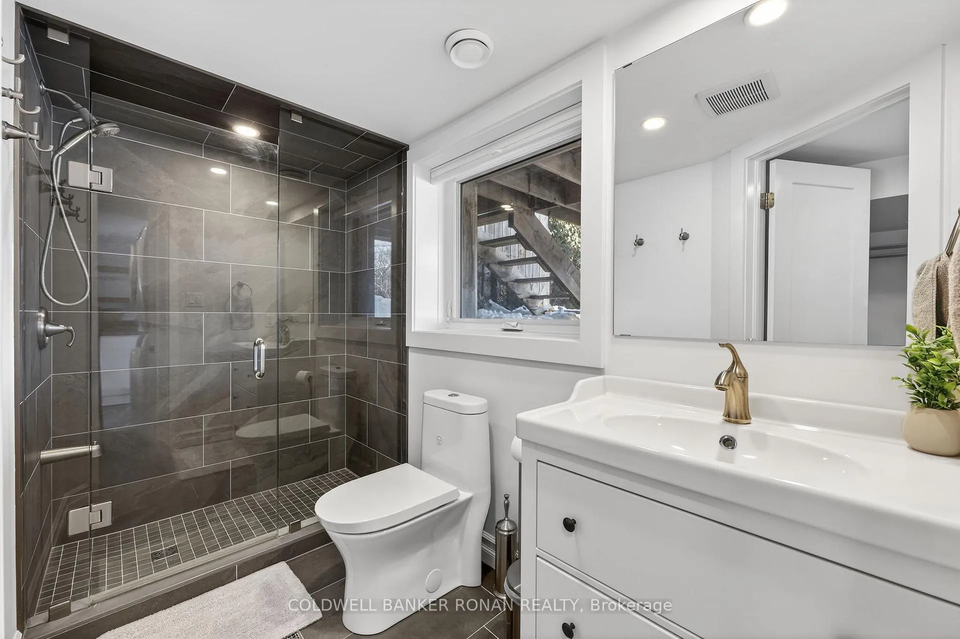 Photo 36 of 96 Boyne Crescent, New Tecumseth, Alliston — HOMEH