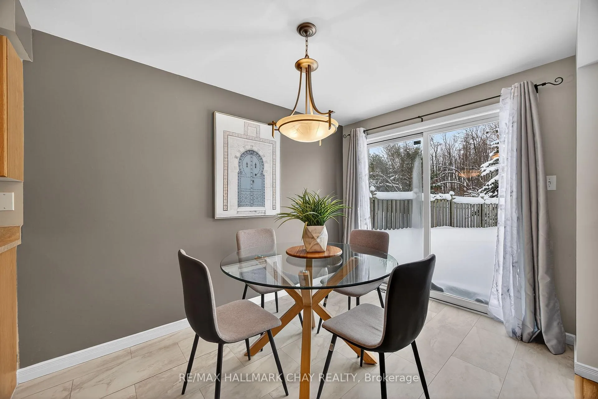 Photo 13 of 36 Goodwin Drive, Barrie, Painswick South — HOMEH