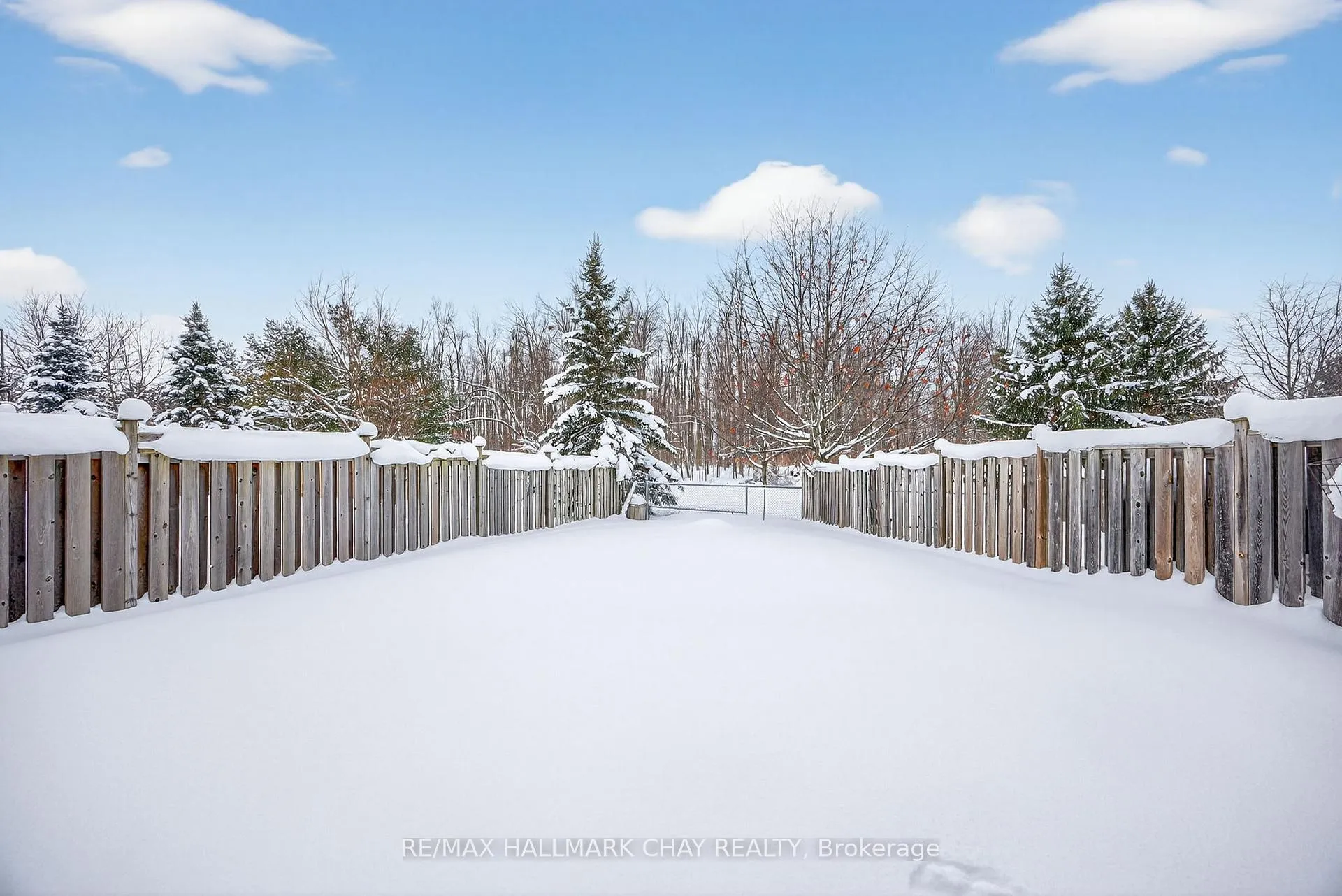 Photo 31 of 36 Goodwin Drive, Barrie, Painswick South — HOMEH
