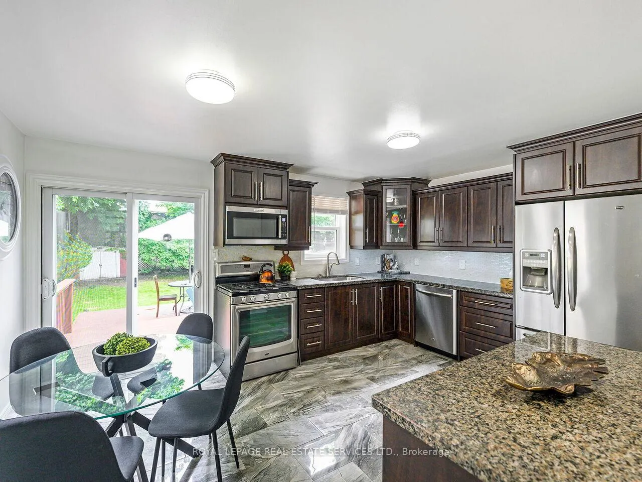 Photo 13 of 135 Bernice Crescent, Toronto, Rockcliffe-Smythe — HOMEH