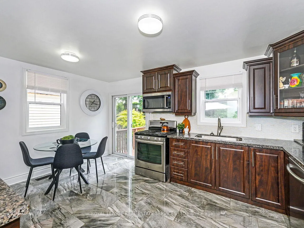 Photo 14 of 135 Bernice Crescent, Toronto, Rockcliffe-Smythe — HOMEH