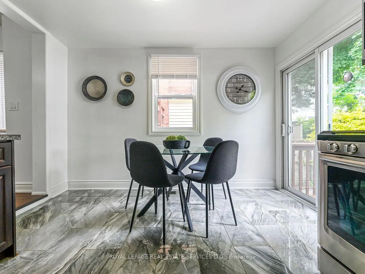 Photo 15 of 135 Bernice Crescent, Toronto, Rockcliffe-Smythe — HOMEH